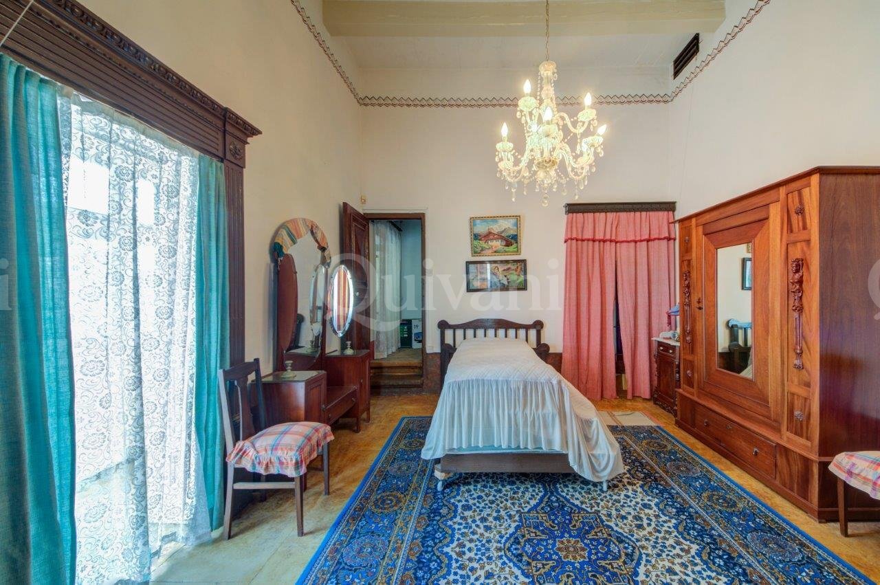 Lija, Converted Palazzo
