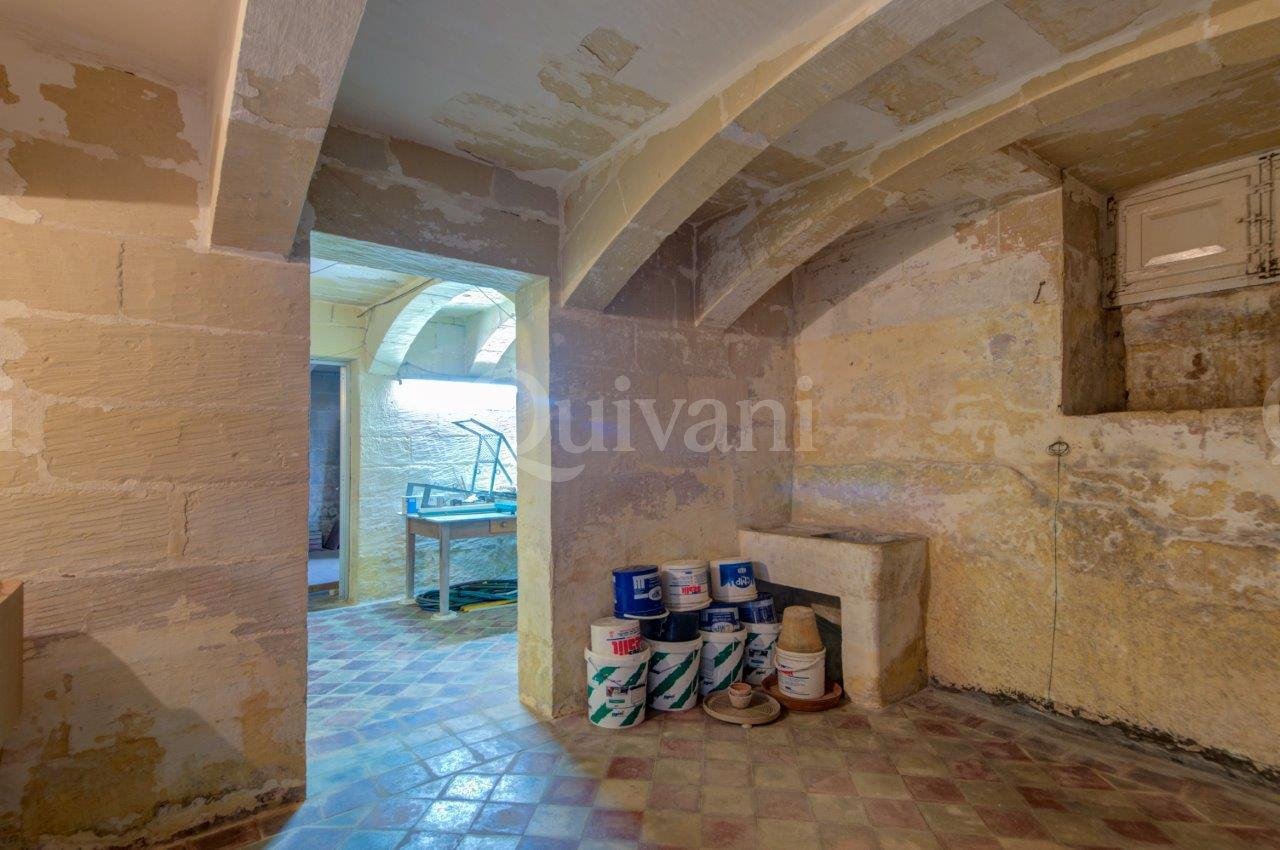 Lija, Converted Palazzo