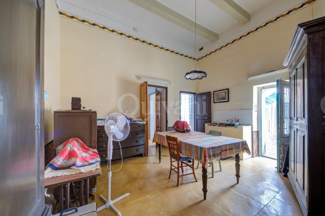 Lija, Converted Palazzo
