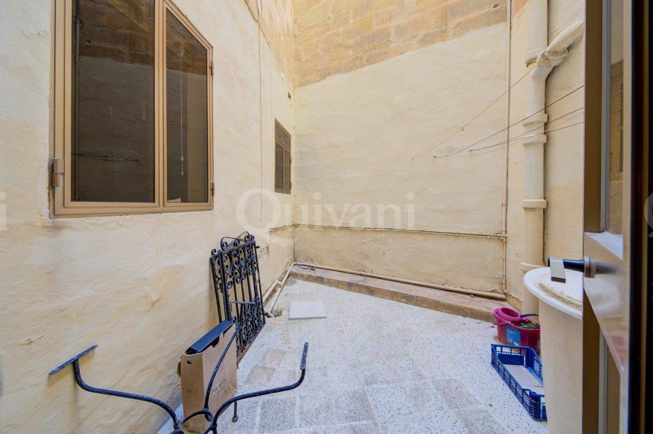 Vittoriosa, Unconverted Townhouse