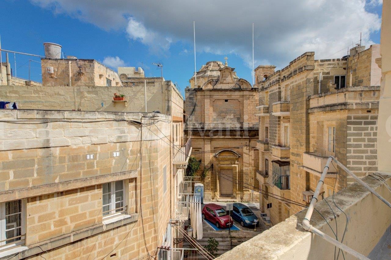 Vittoriosa, Unconverted Townhouse