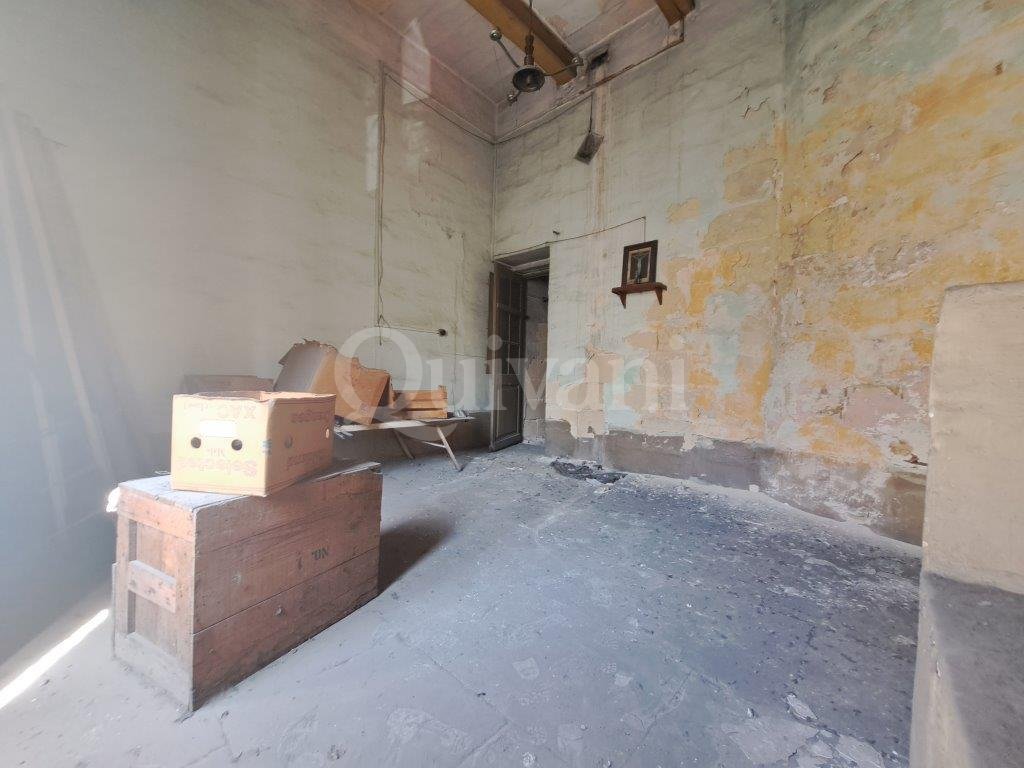Birkirkara, Needs Refurbishment General Shop