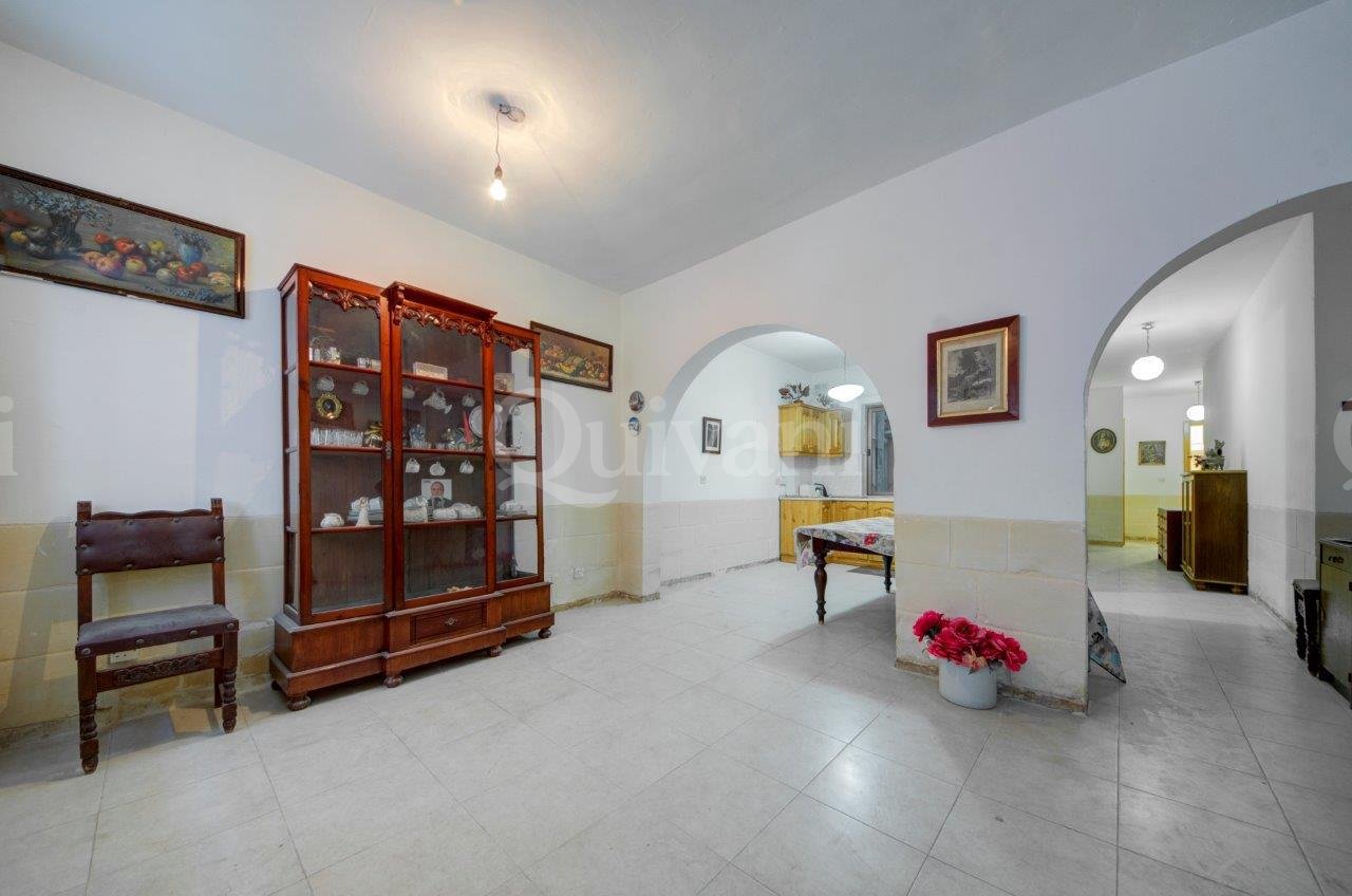 Valletta, Finished Maisonette