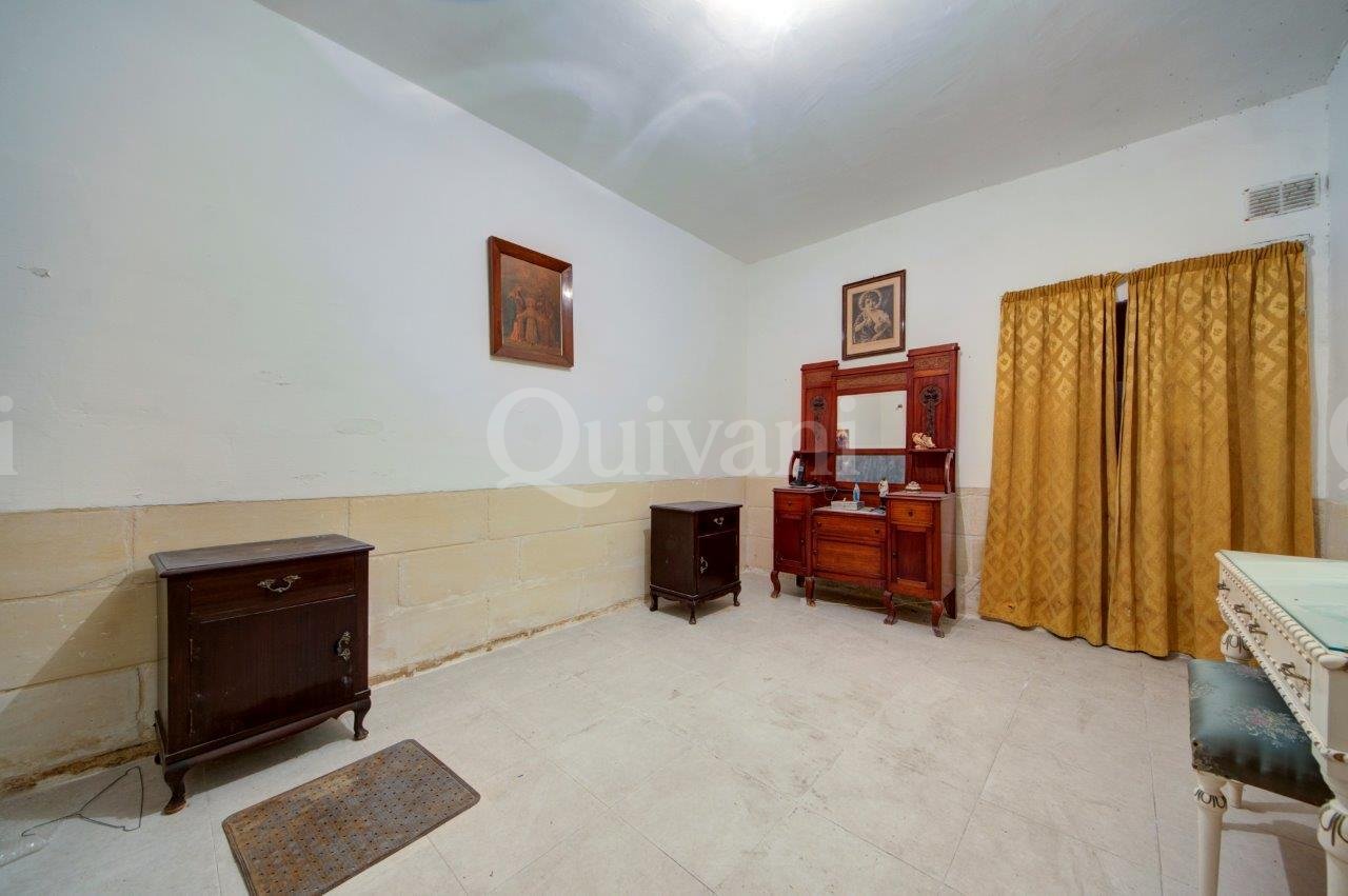 Valletta, Finished Maisonette