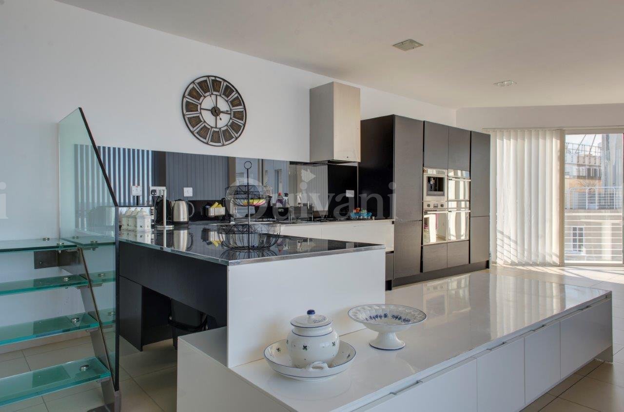 Sliema, Furnished Penthouse