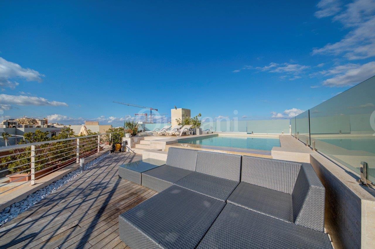 Sliema, Furnished Penthouse