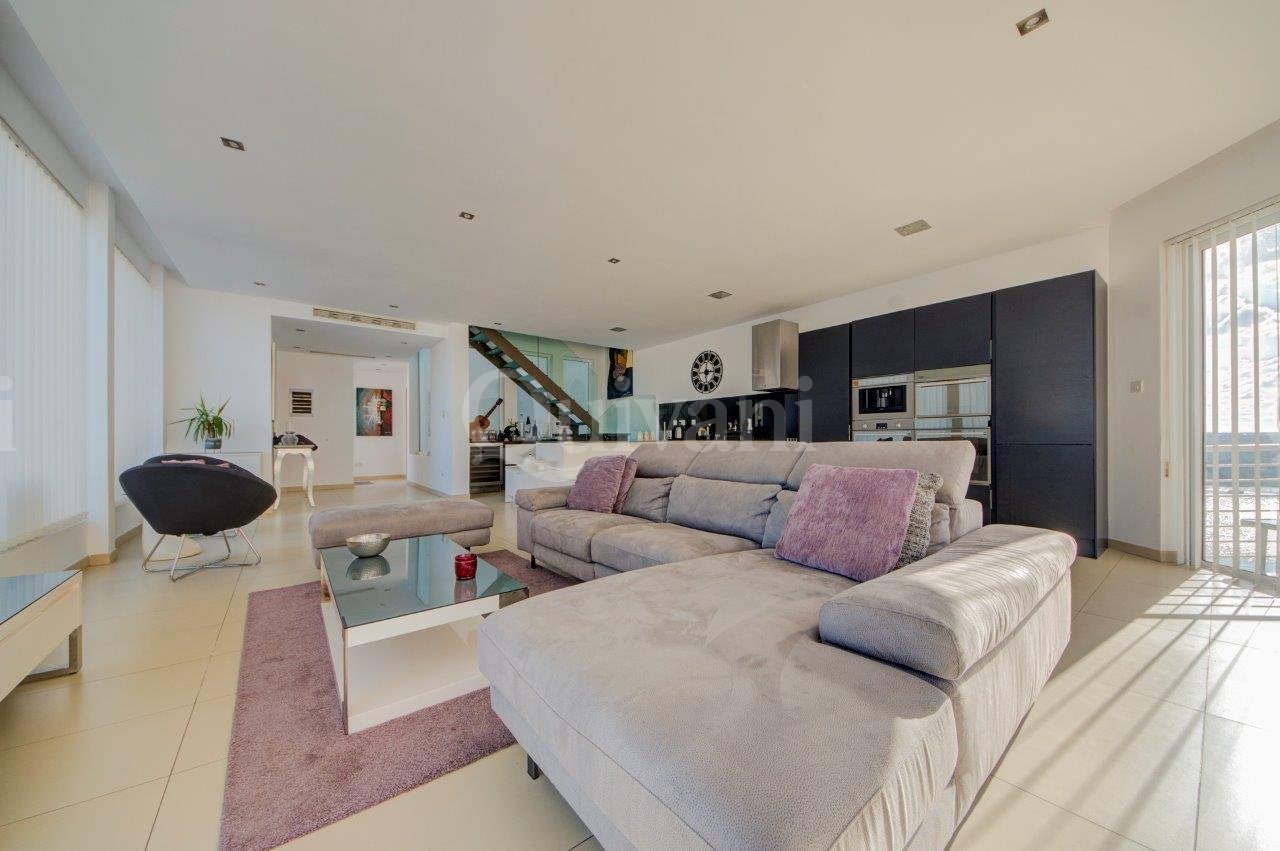 Sliema, Furnished Penthouse