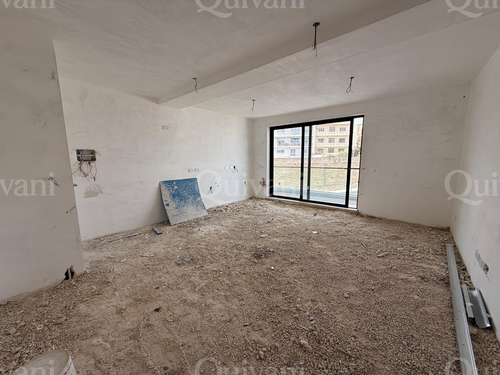 Gzira, Finished Garage