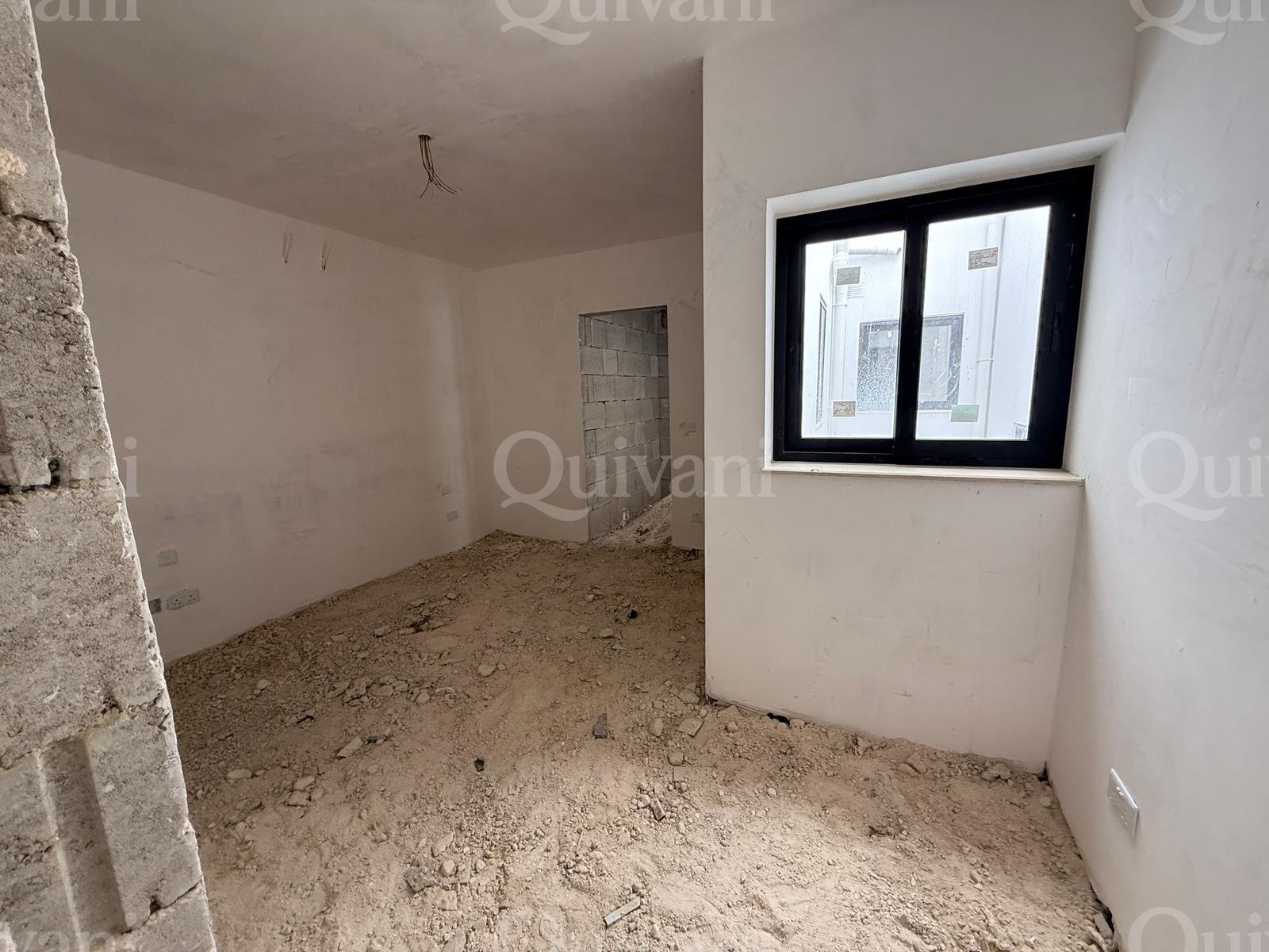 Gzira, Finished Garage