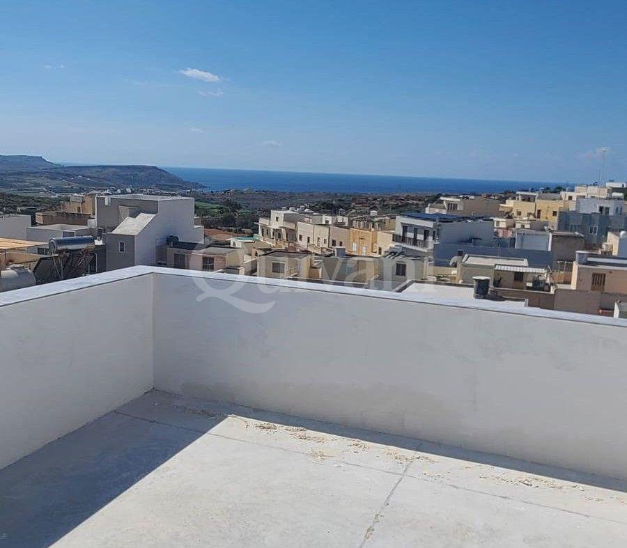 Mellieha, Duplex Furnished PENTHOUSE + Airspace