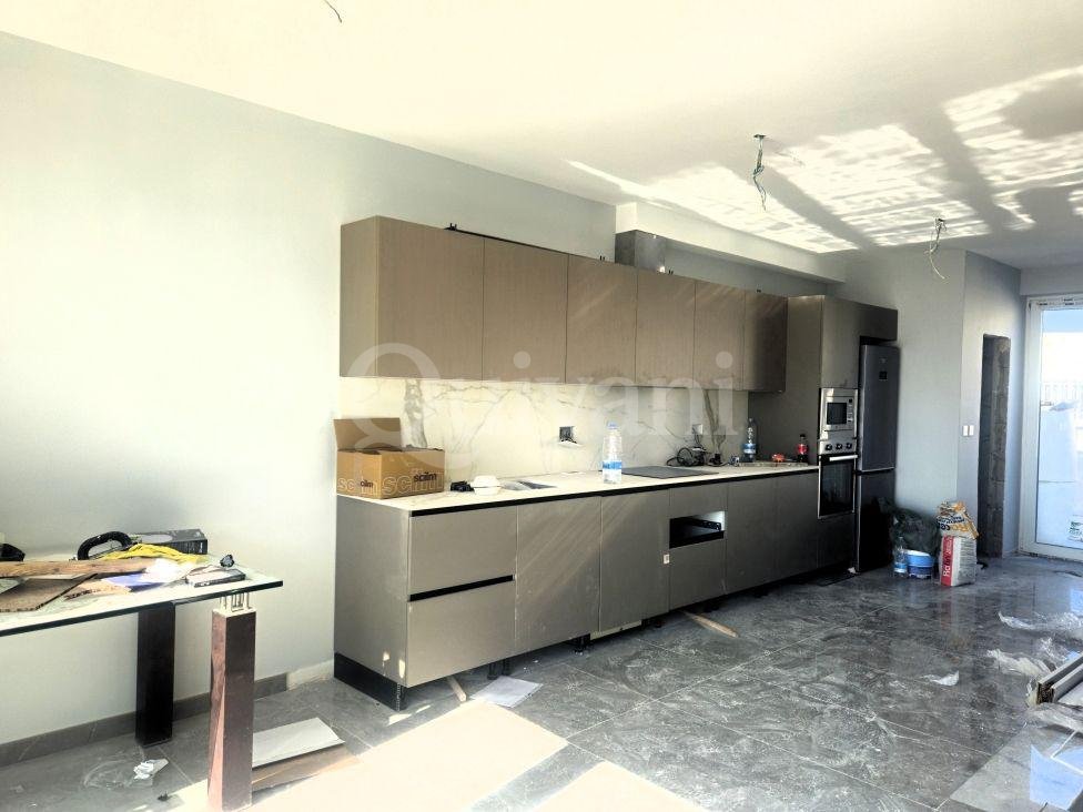 Mellieha, Duplex Furnished PENTHOUSE + Airspace