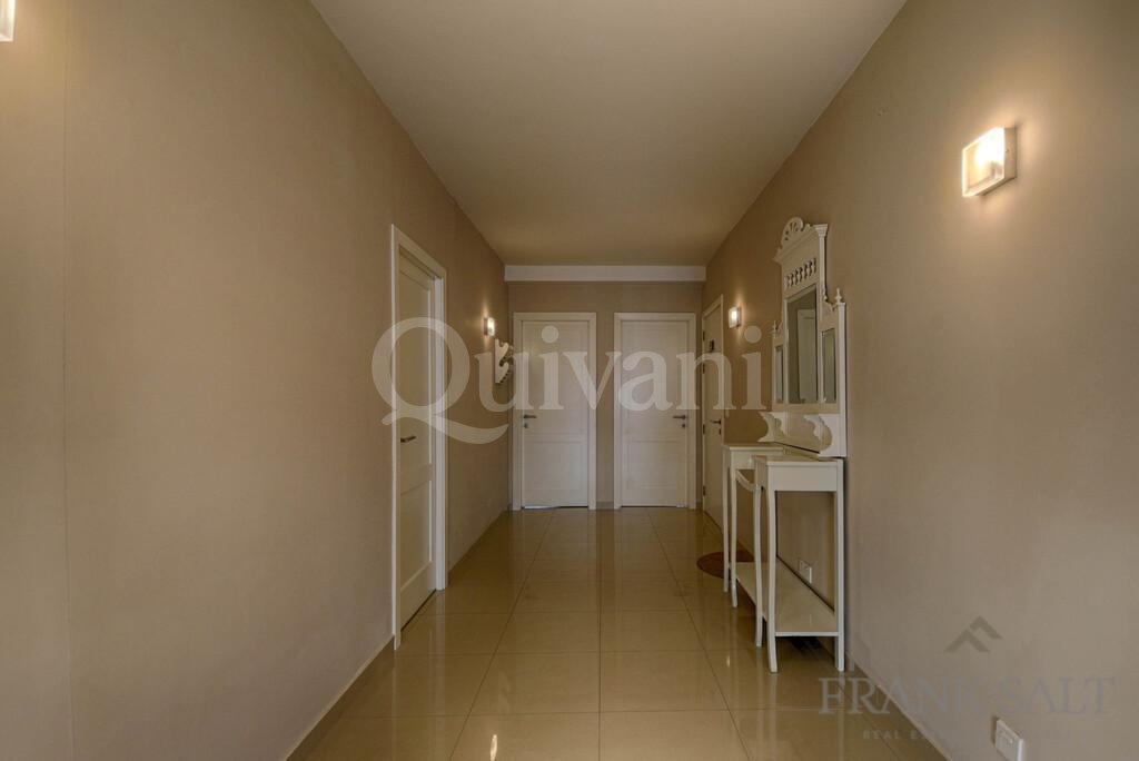 St Julians, Seafront Furnished Apartment