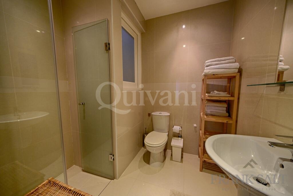 St Julians, Seafront Furnished Apartment
