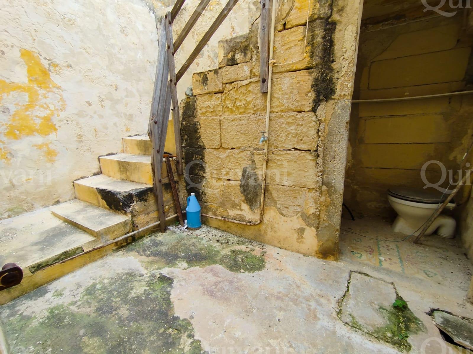 Safi Unconverted House of Character