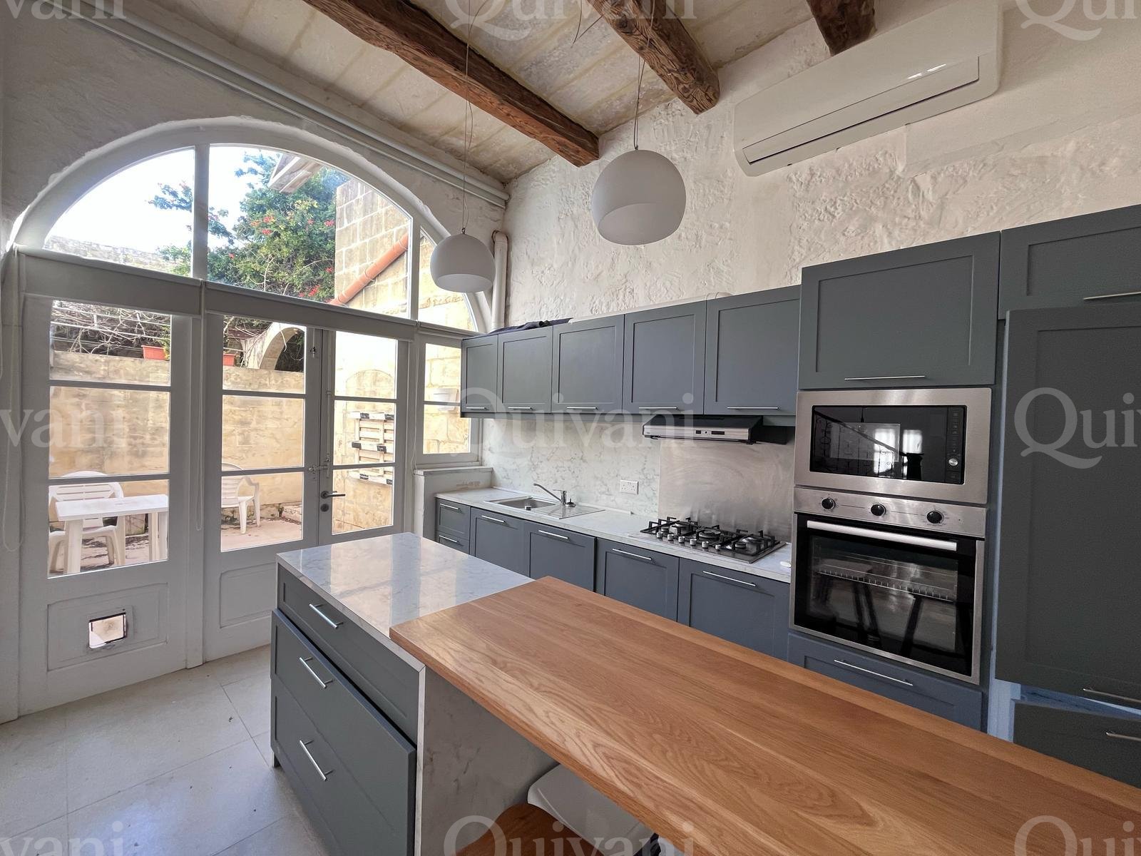 Munxar, Furnished Town House