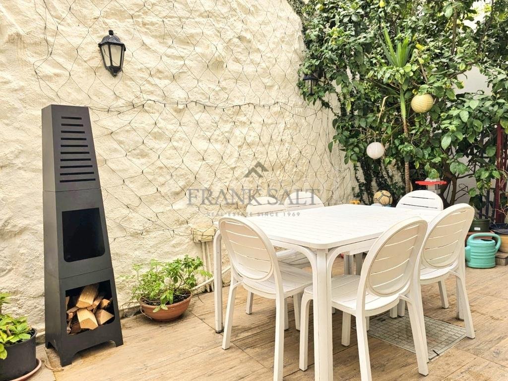Sliema Furnished Townhouse