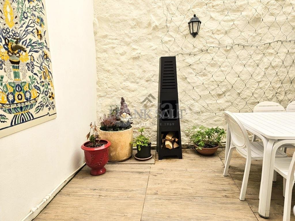 Sliema Furnished Townhouse