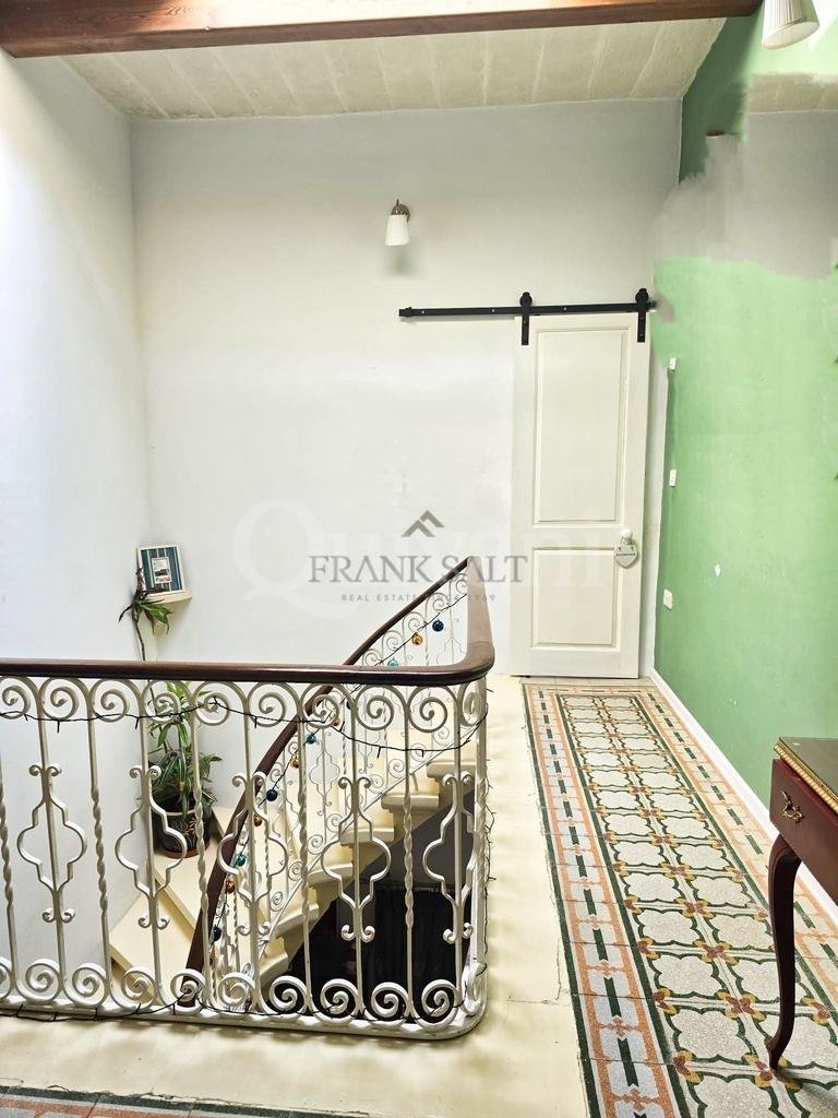 Sliema Furnished Townhouse