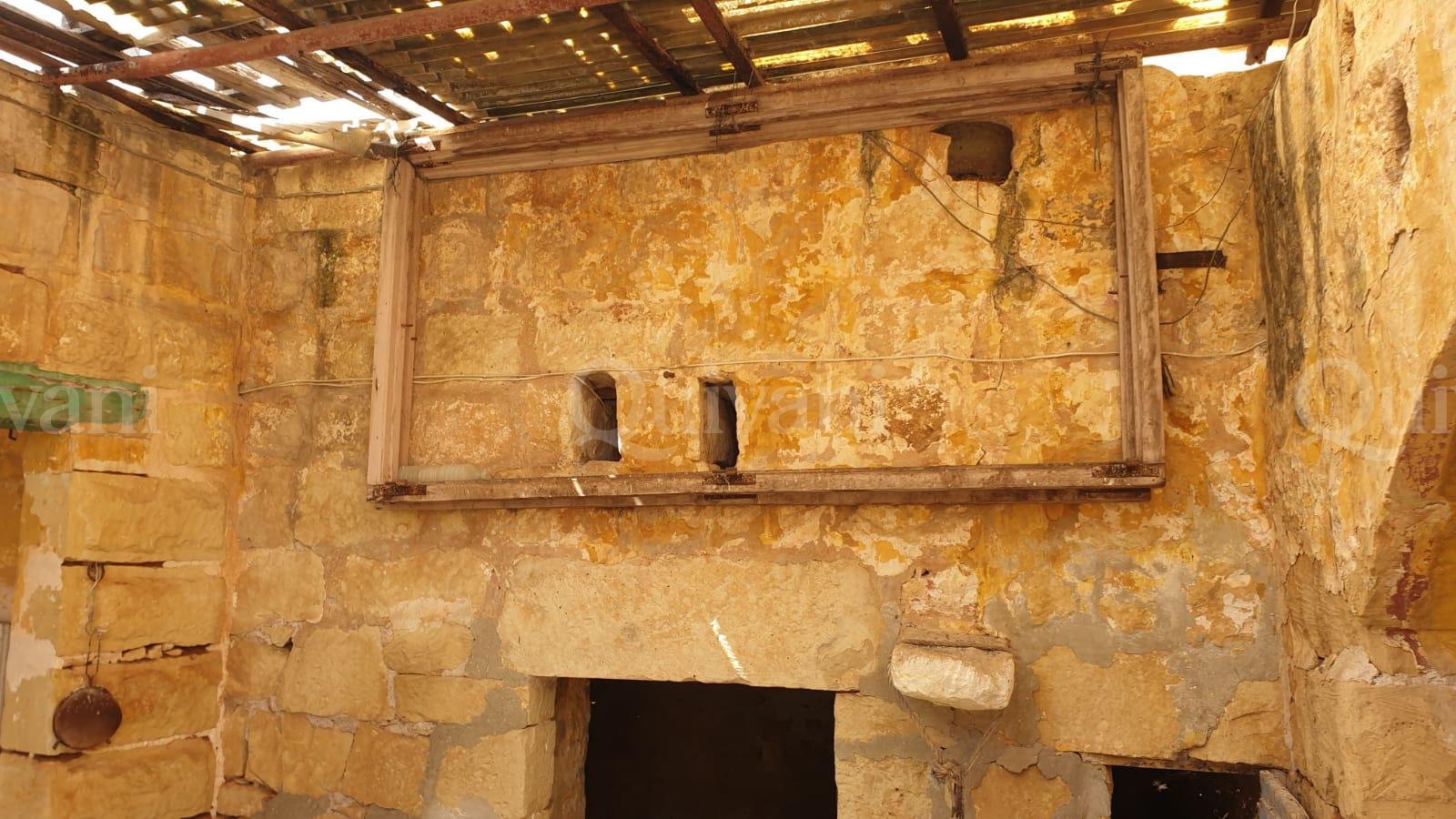 Zejtun Unconverted Farmhouse