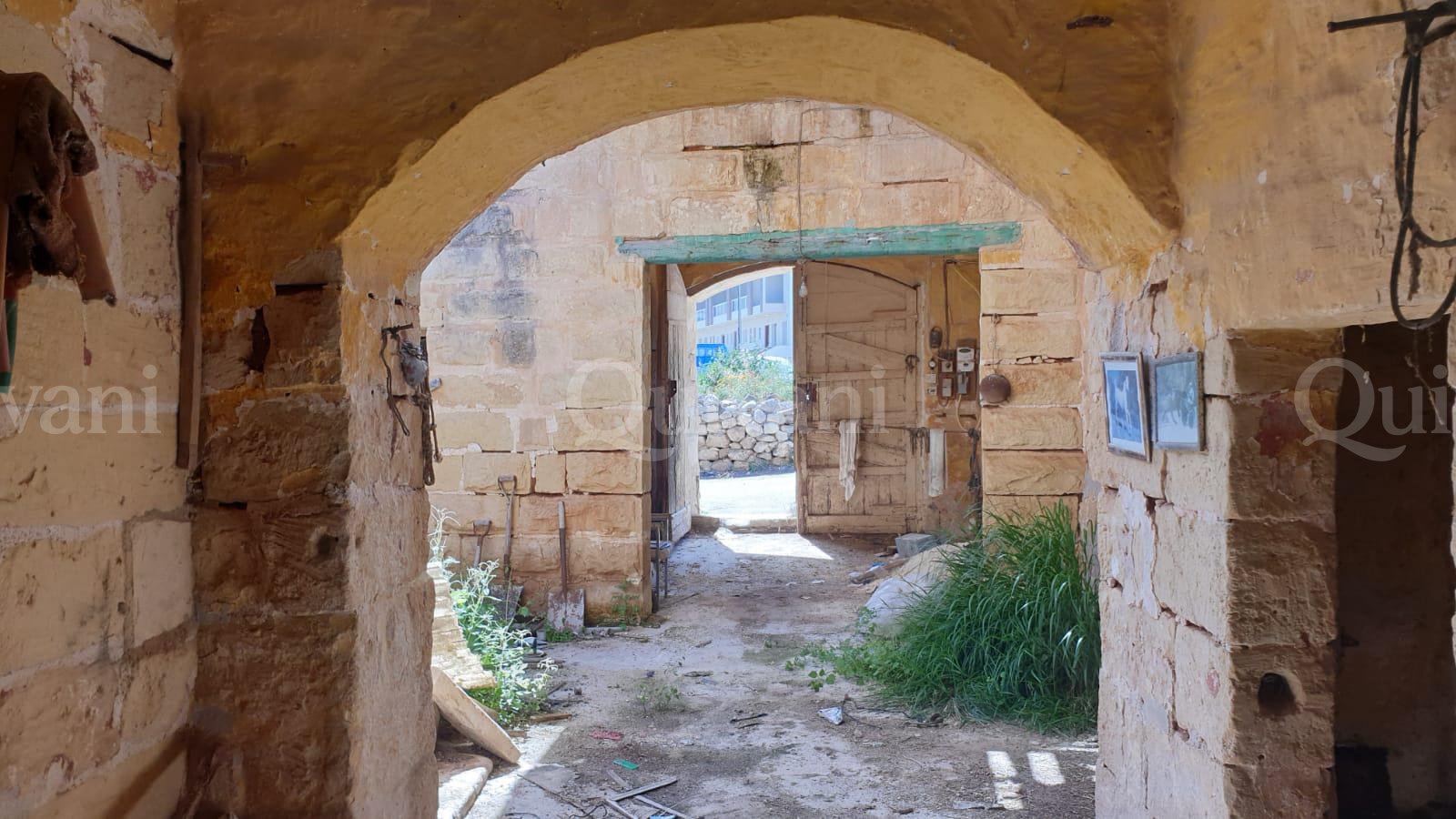 Zejtun Unconverted Farmhouse