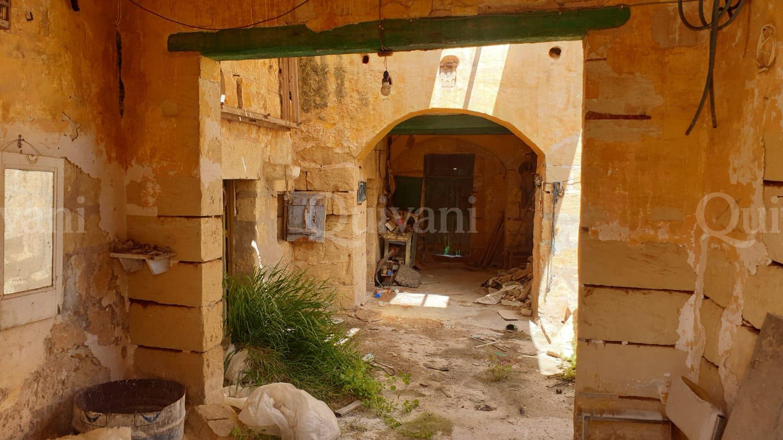 Zejtun Unconverted Farmhouse