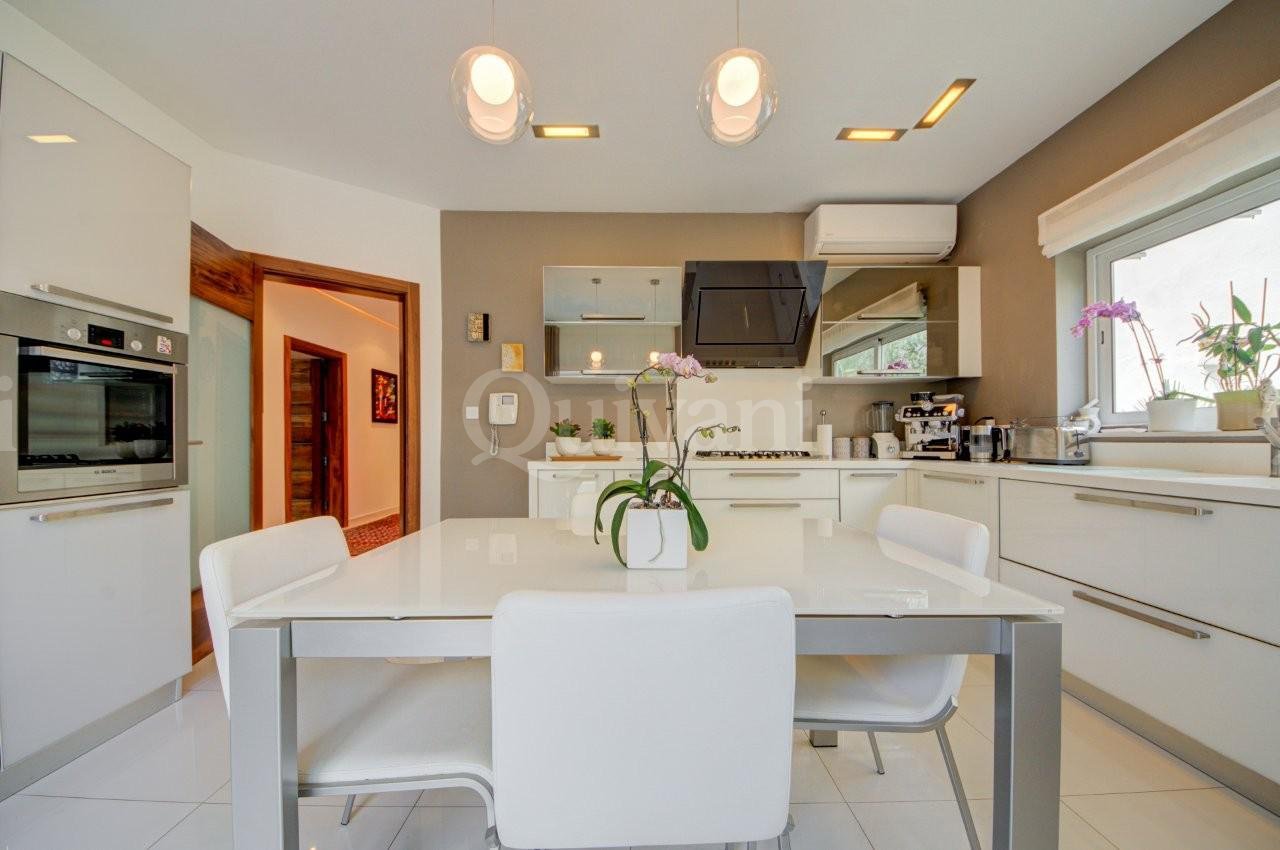 Bahar ic-Caghaq Finished Fully Detached Elevated Maisonette