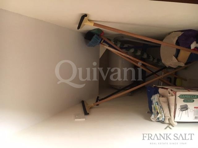Fort Chambray, Furnished Duplex Apartment