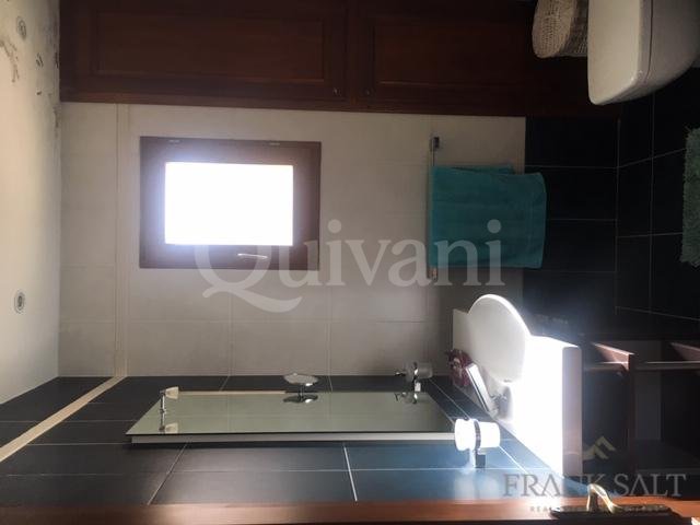 Fort Chambray, Furnished Duplex Apartment