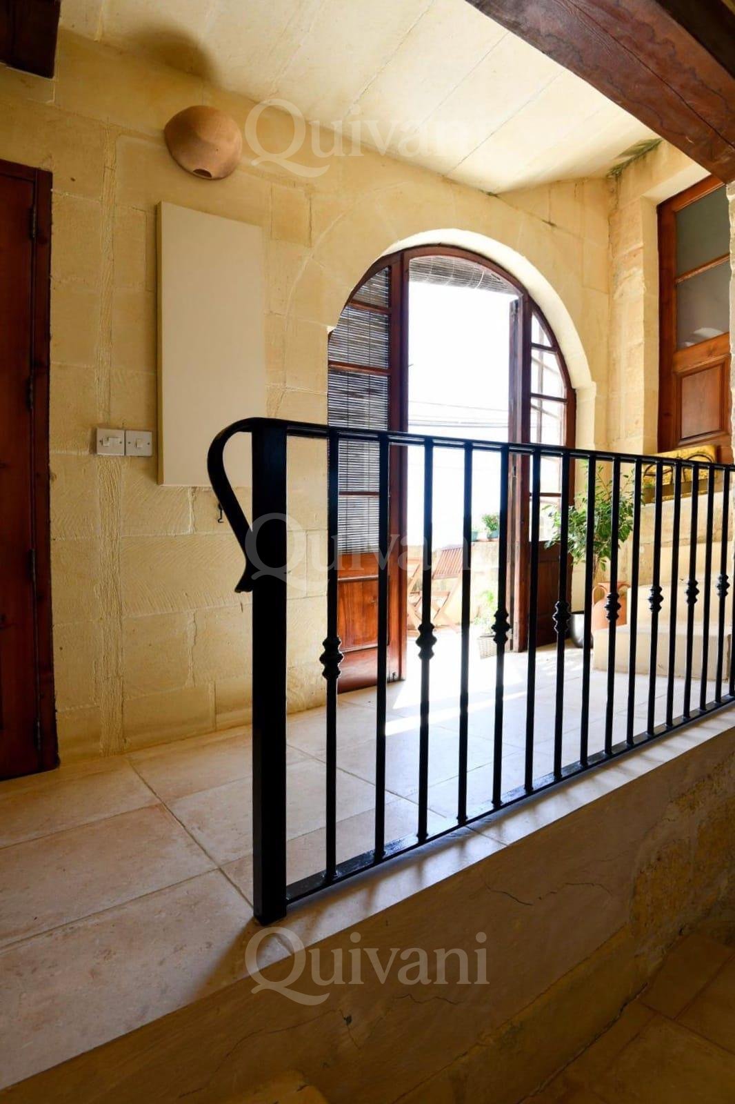 Xaghra Furnished House of Character