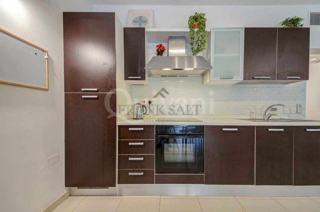 Tas Sellum, Furnished Apartment