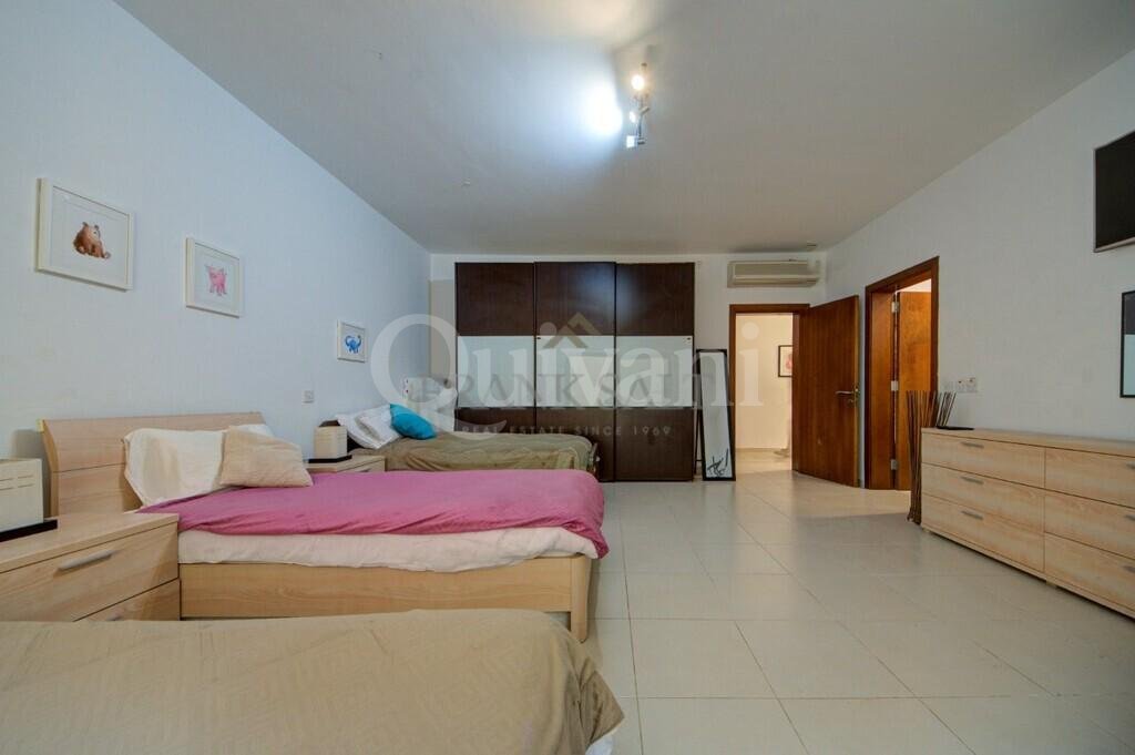 Tas Sellum, Furnished Apartment