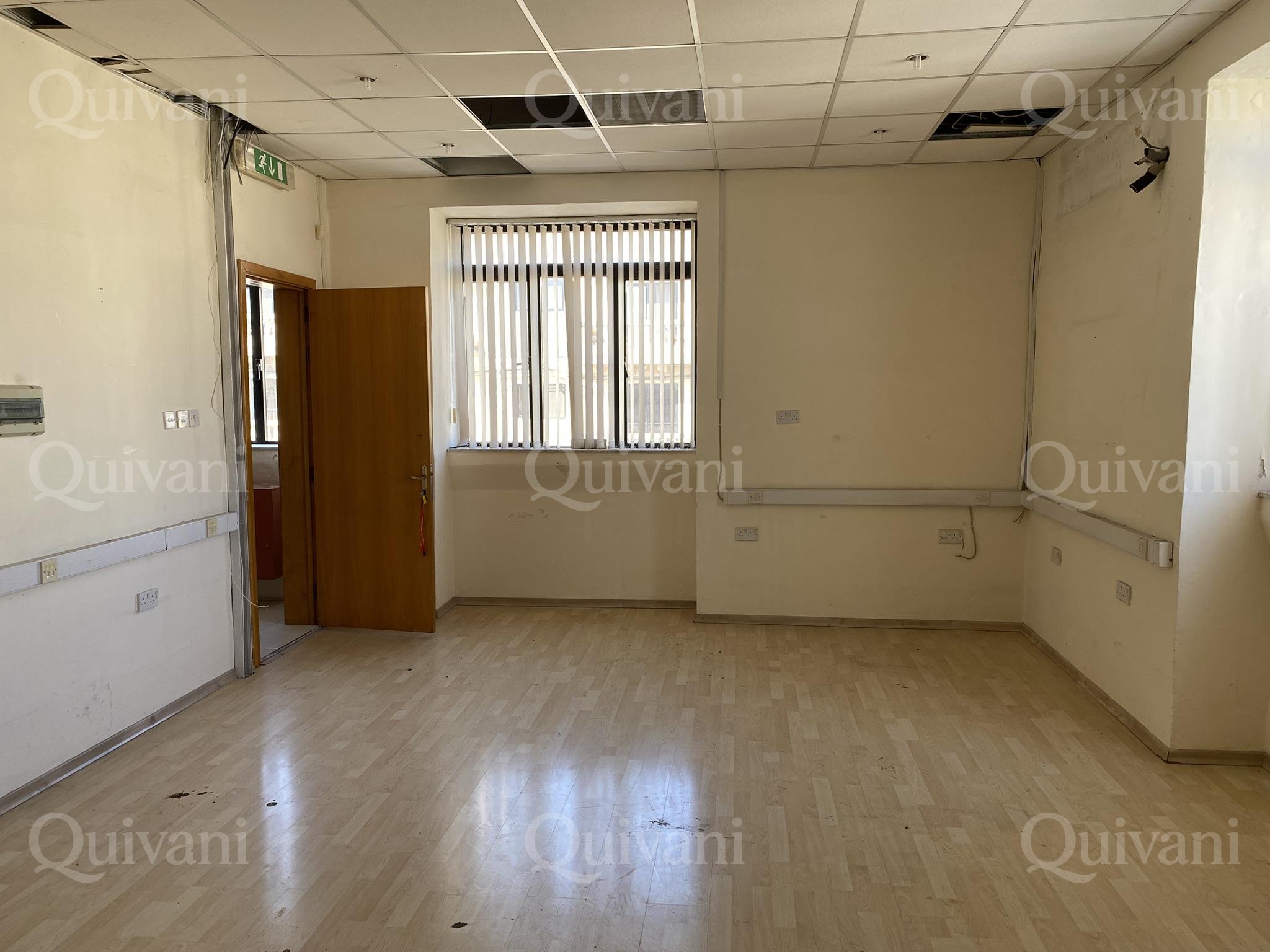 Naxxar Needs Refurbishment Office