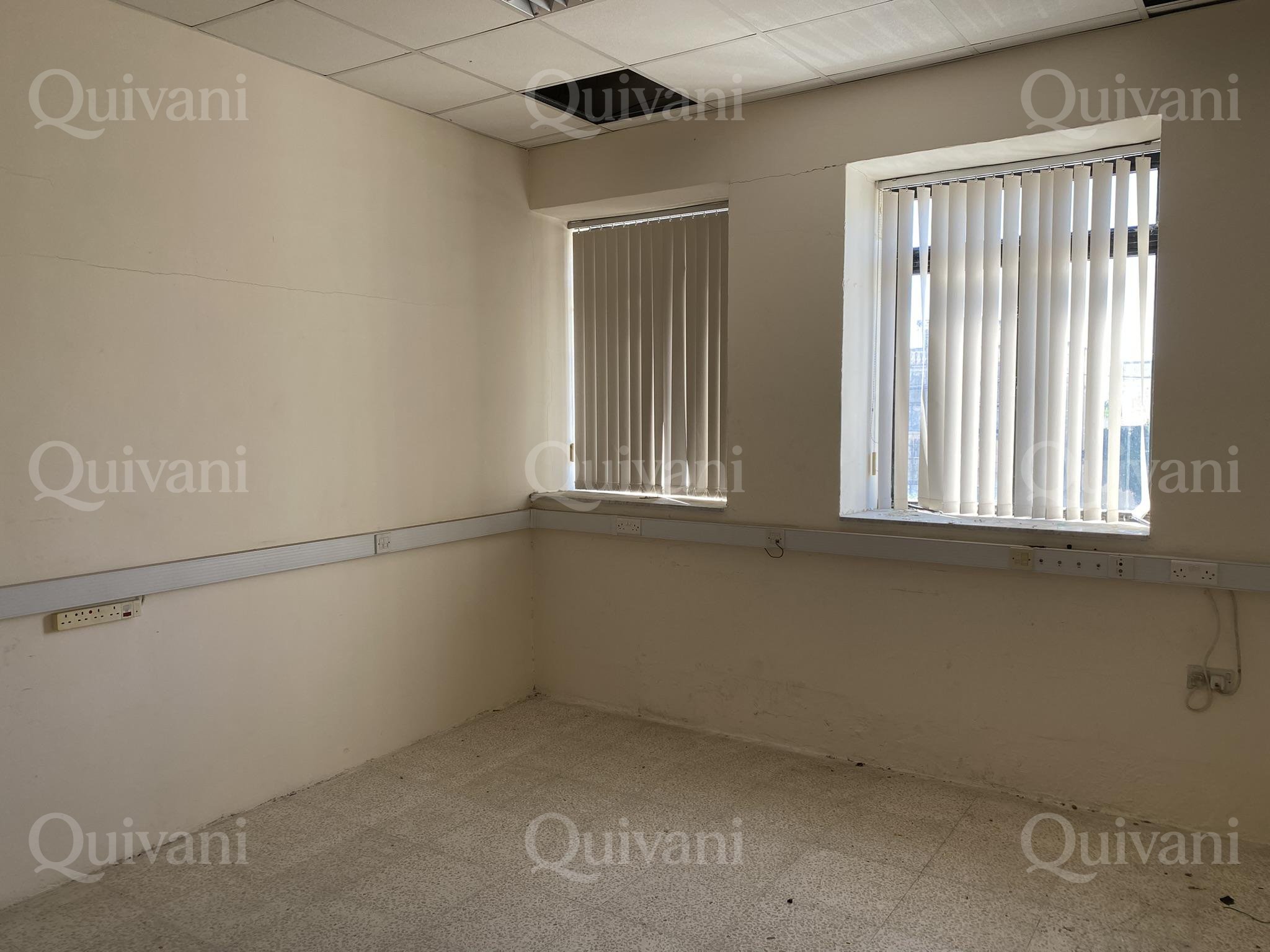 Naxxar Needs Refurbishment Office