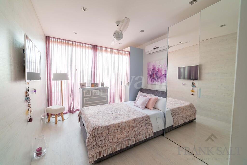 Madliena, Finished Penthouse