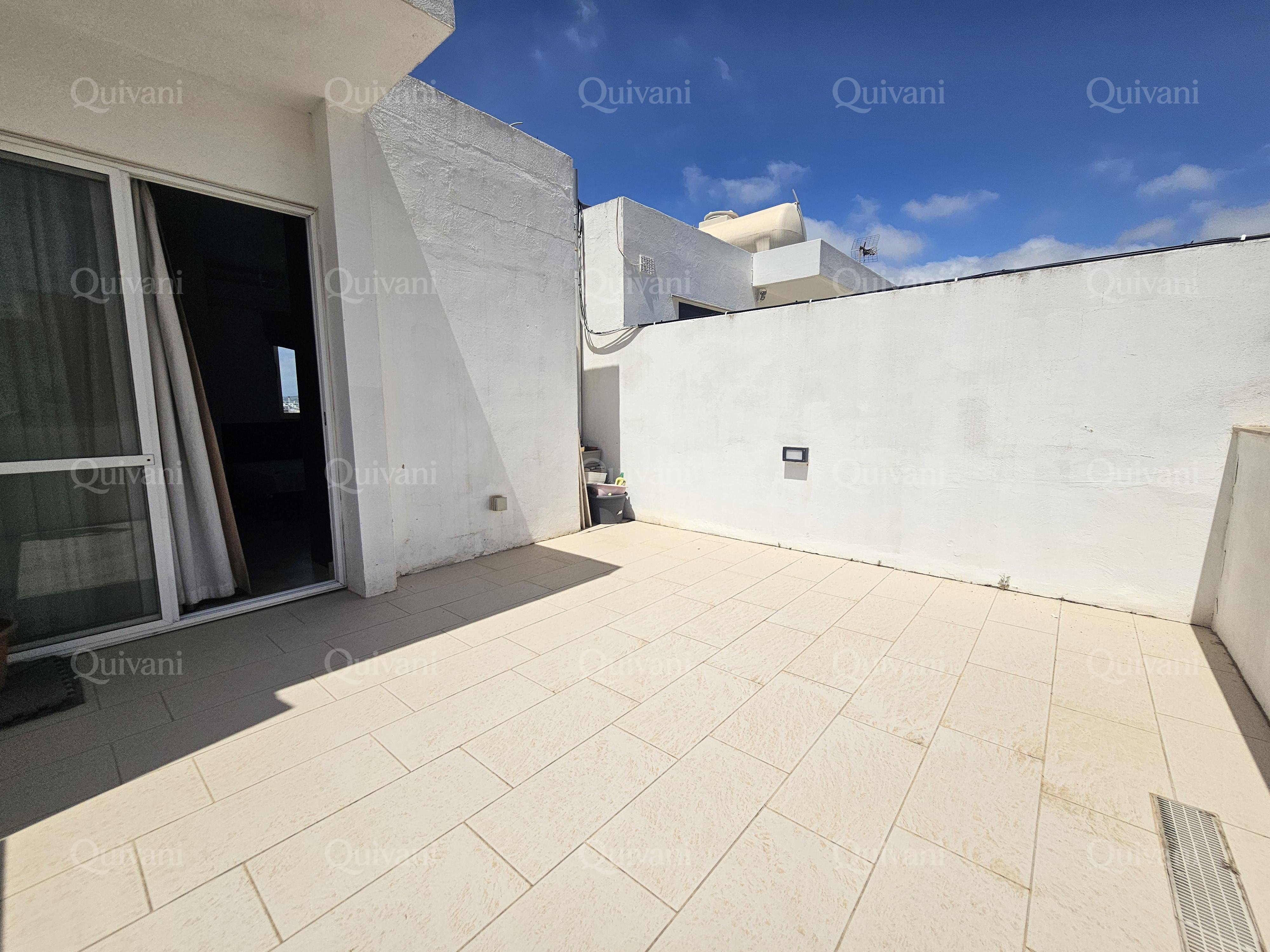 Swatar Penthouse with approved permits to add an extra floor