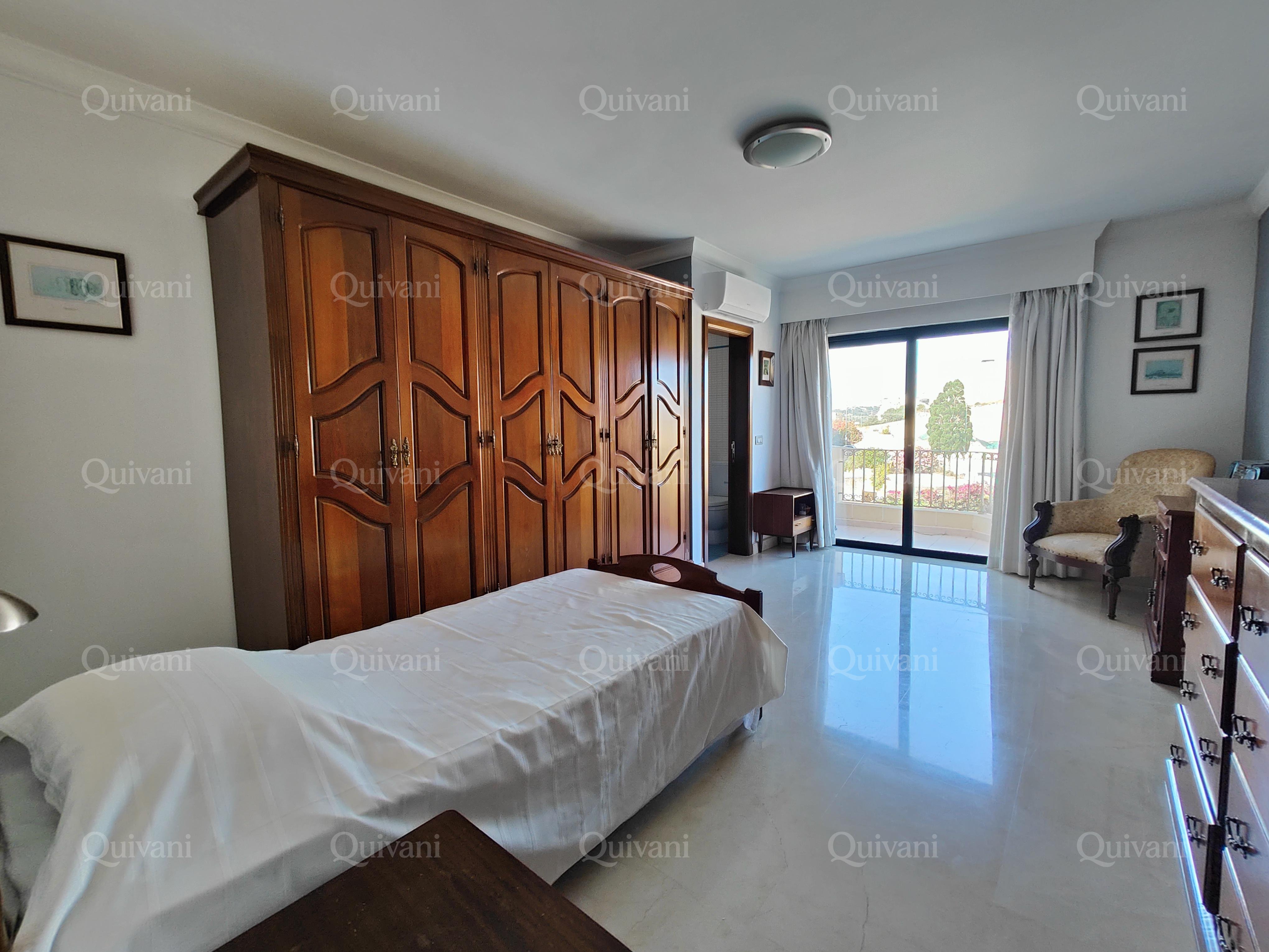 Xemxija 300m² Apartment