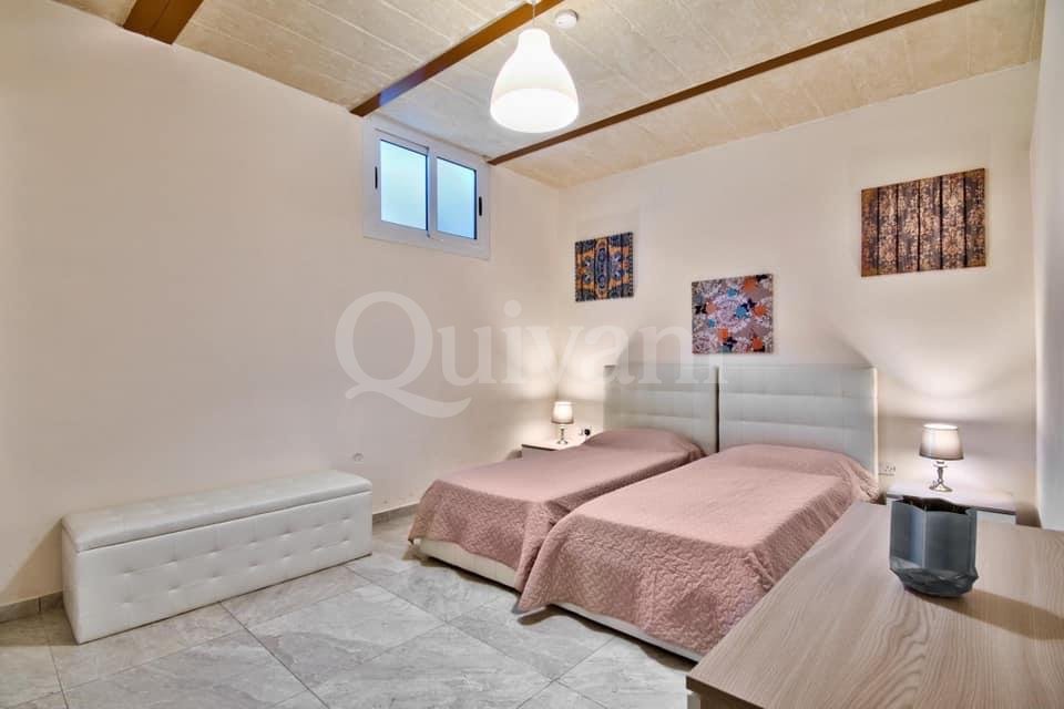 St Julians, Finished Maisonette