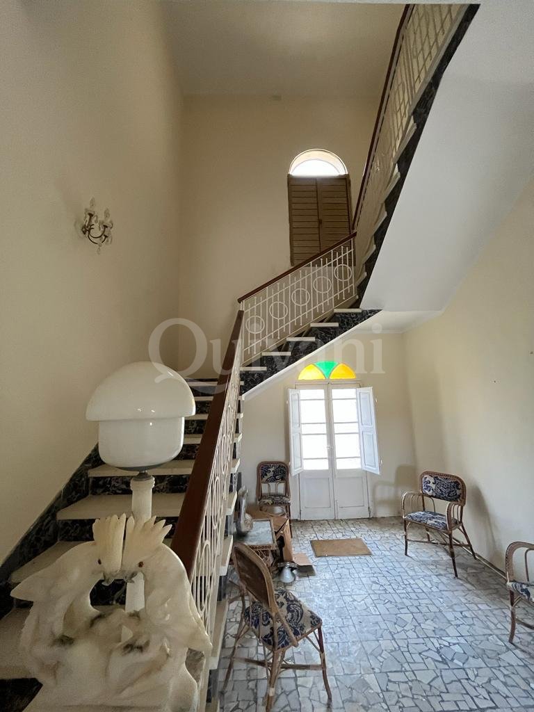 Ghajnsielem, Unconverted House of Character