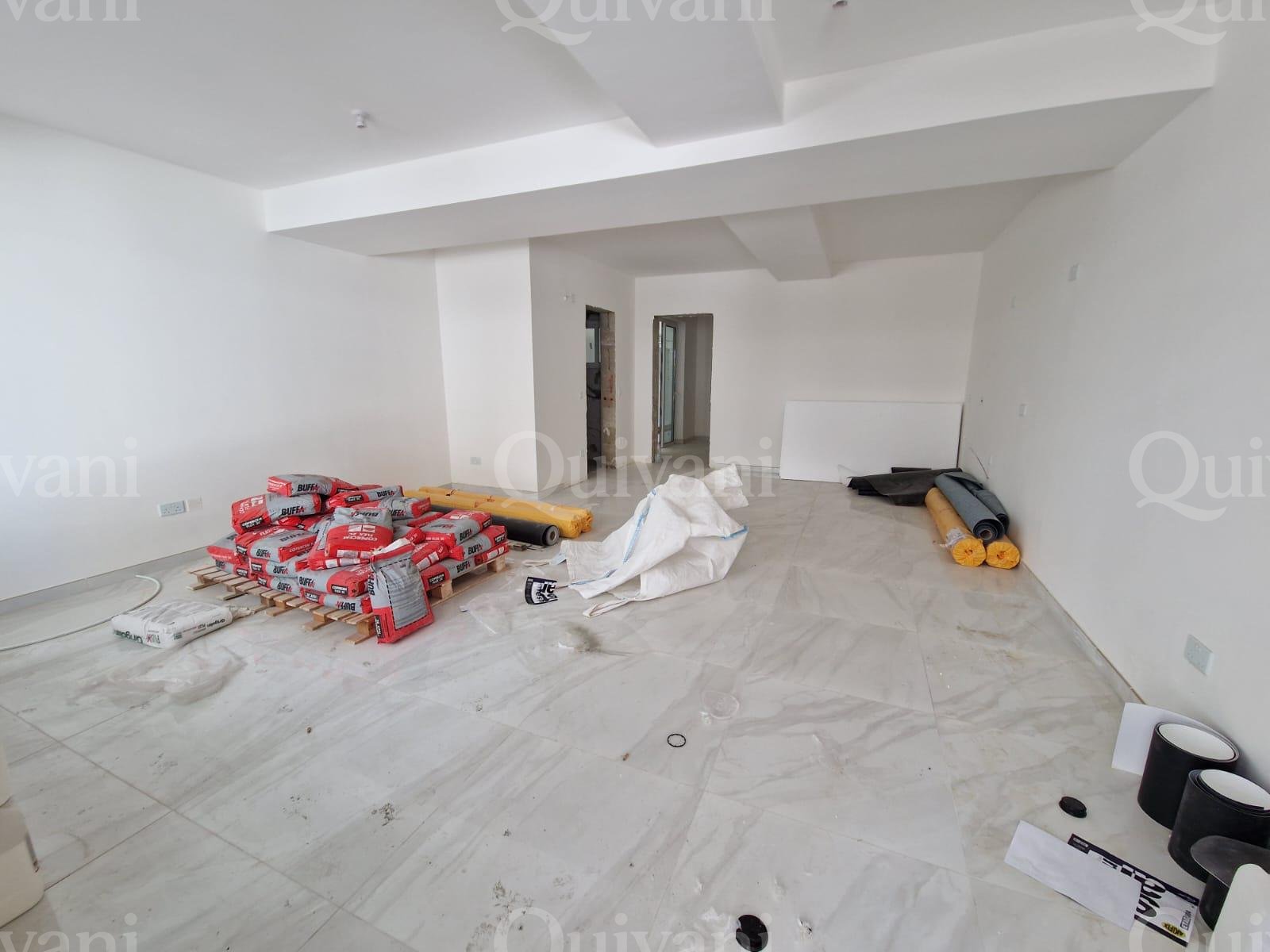Qawra, Finished Apartment + 1 car garage