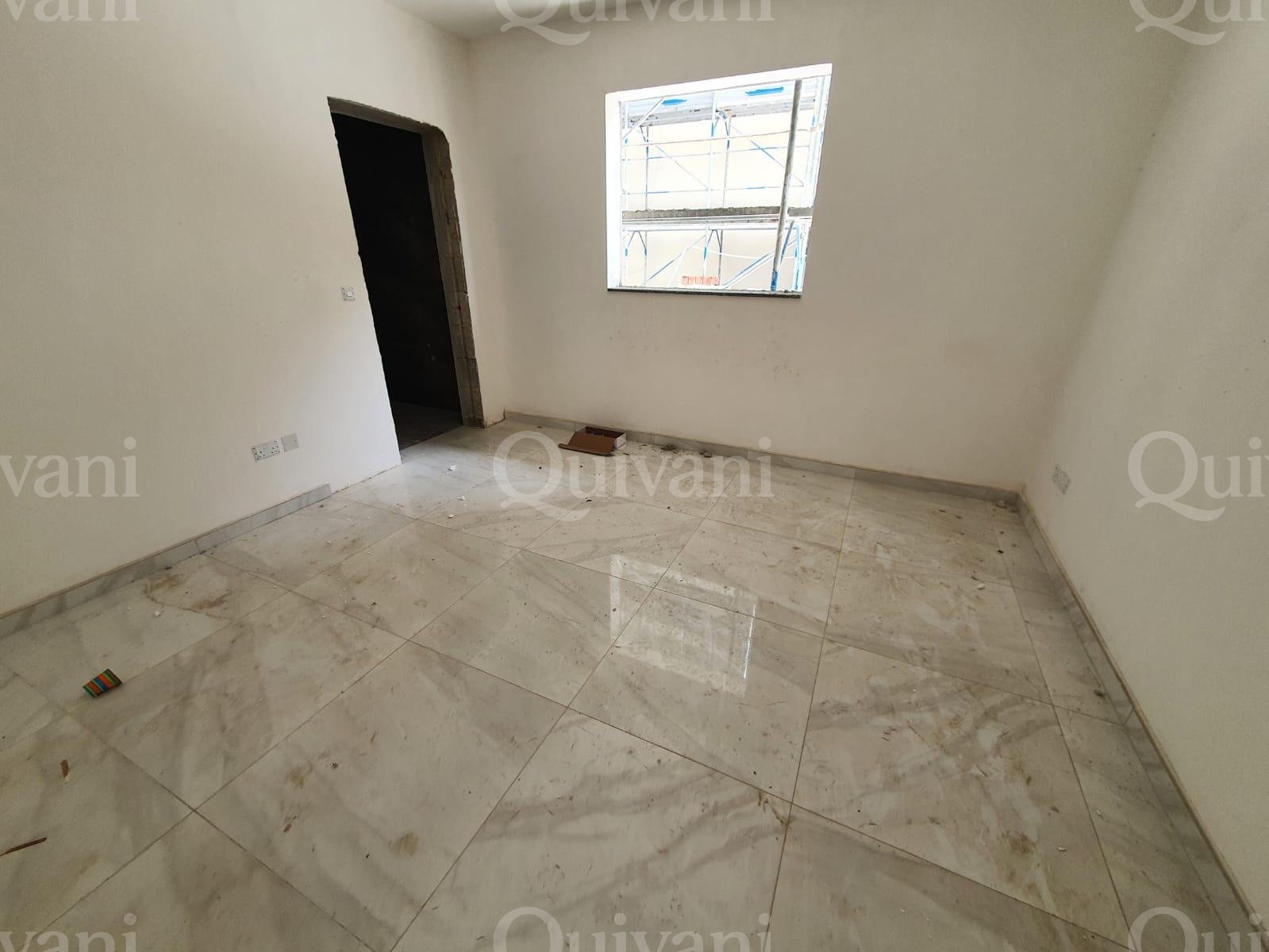 Qawra, Finished Apartment + 1 car garage