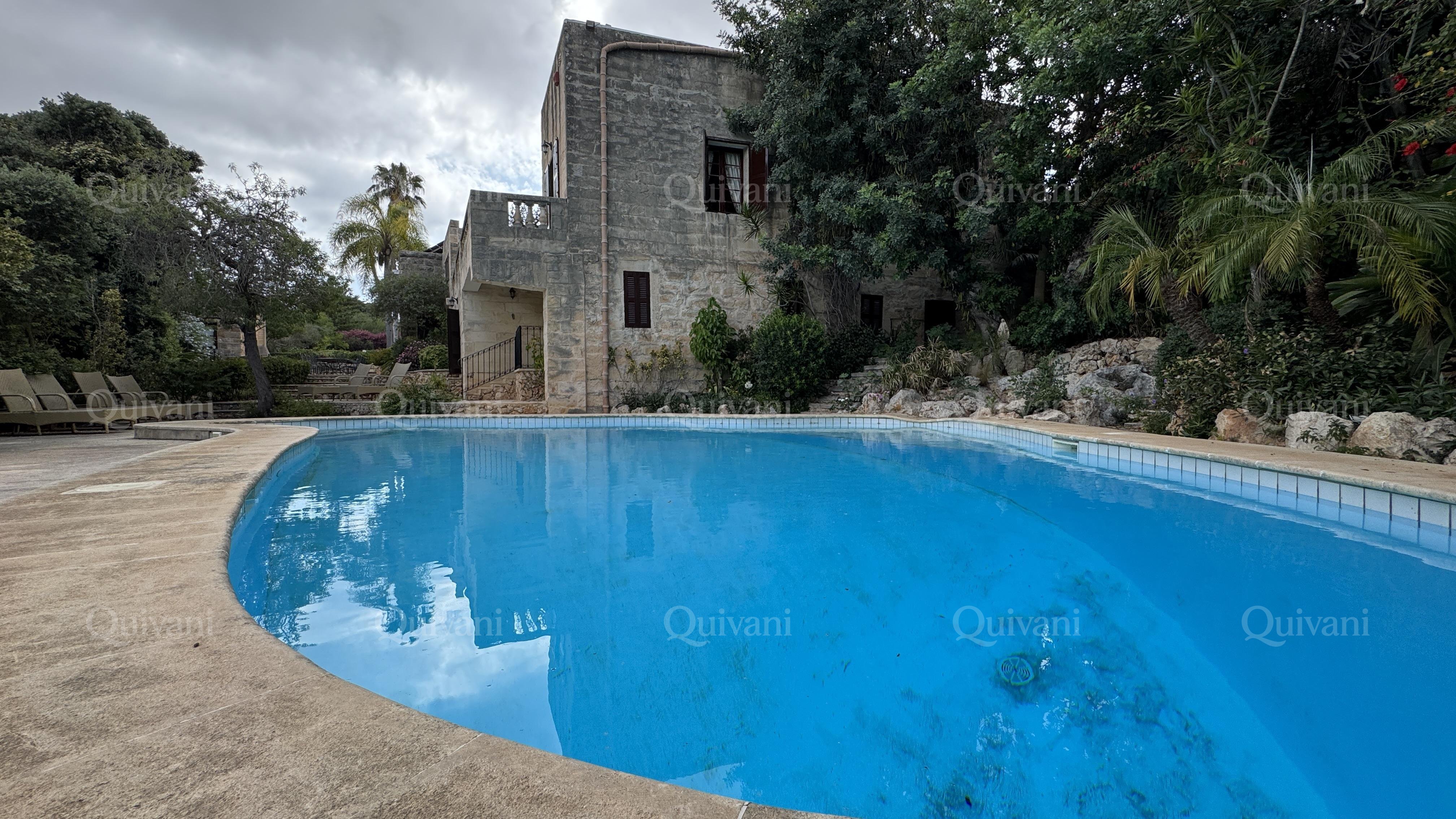 Mosta Furnished Farmhouse