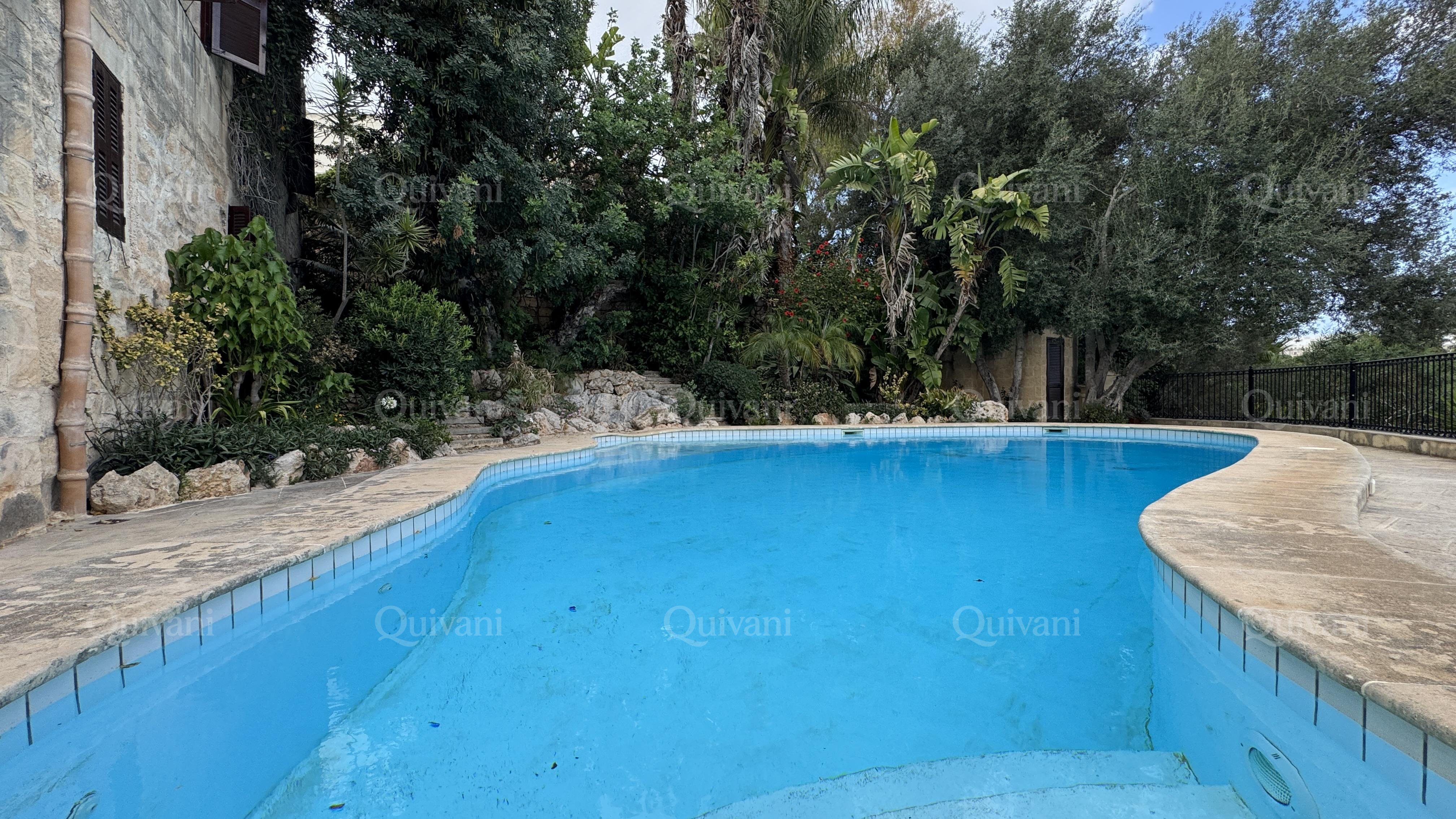 Mosta Furnished Farmhouse