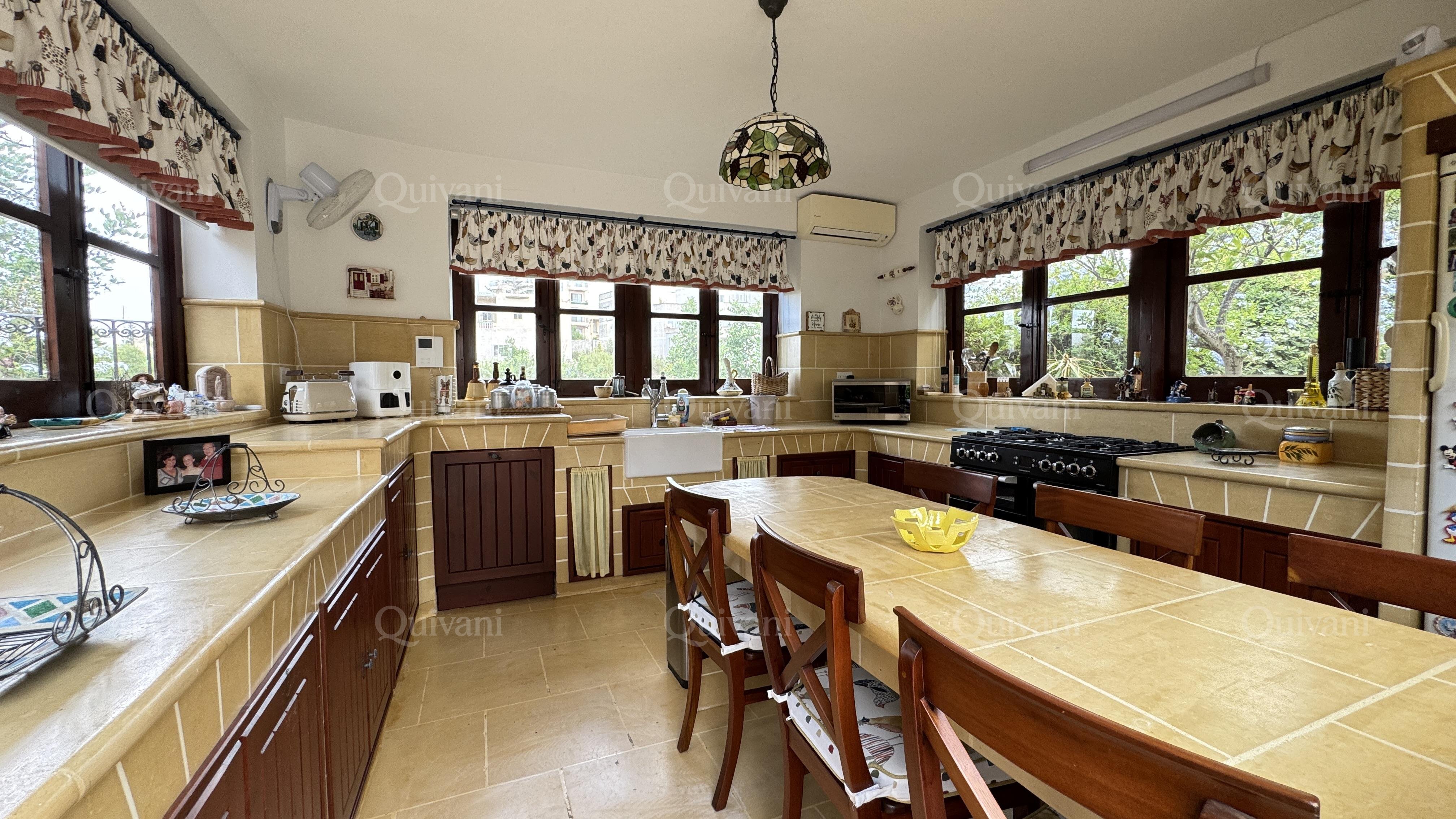 Mosta Furnished Farmhouse
