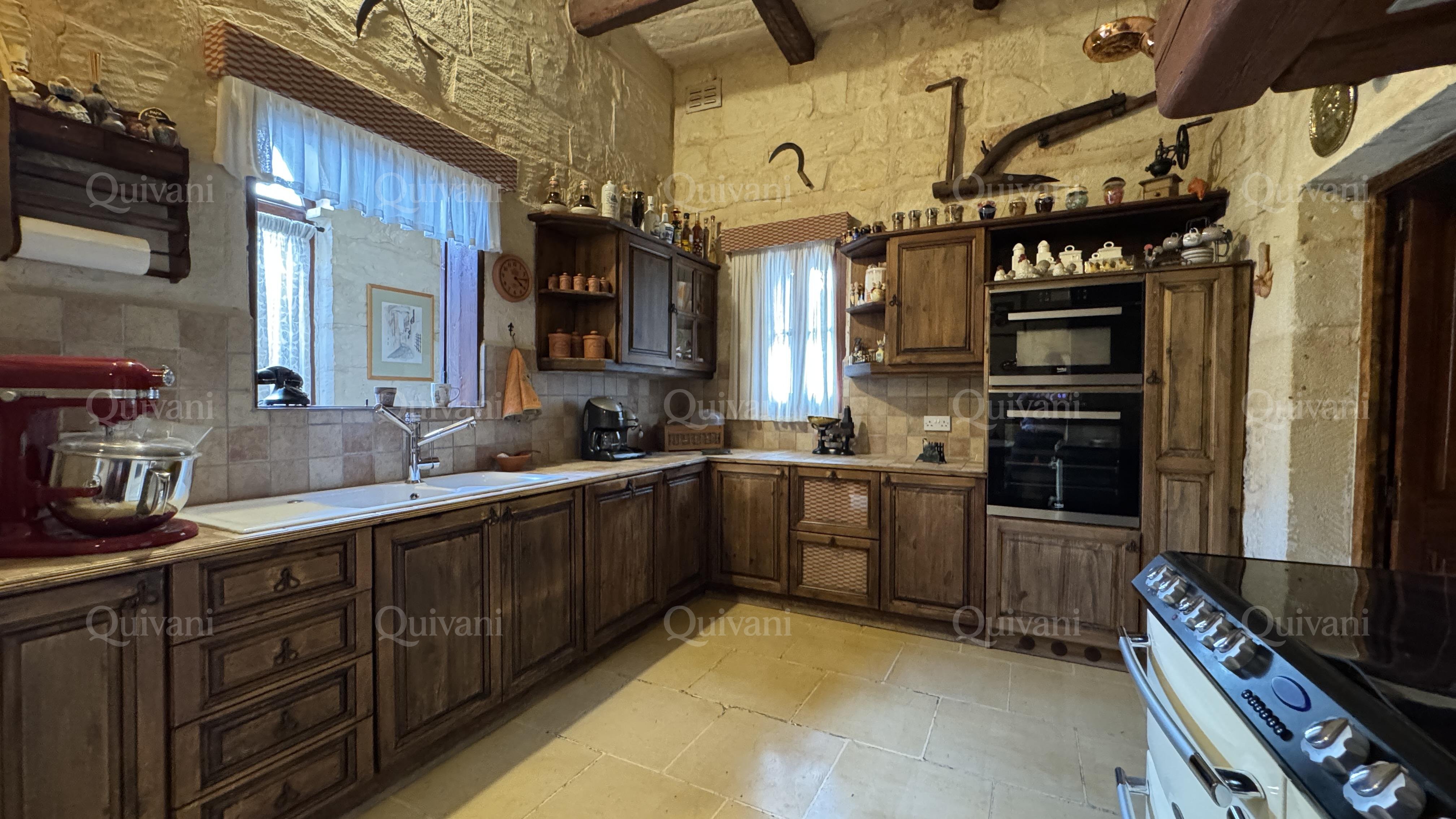Mosta Furnished Farmhouse