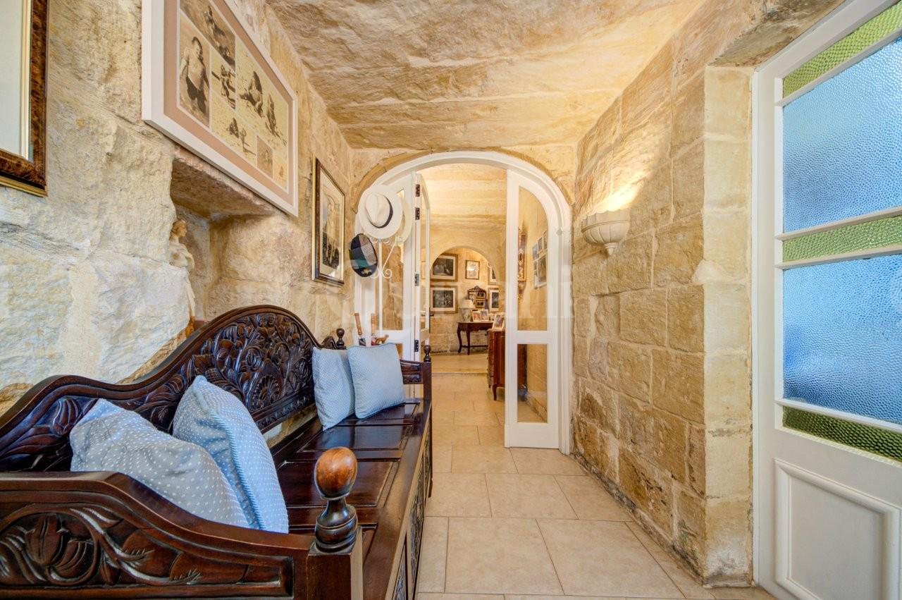 Zurrieq Furnished House of Character