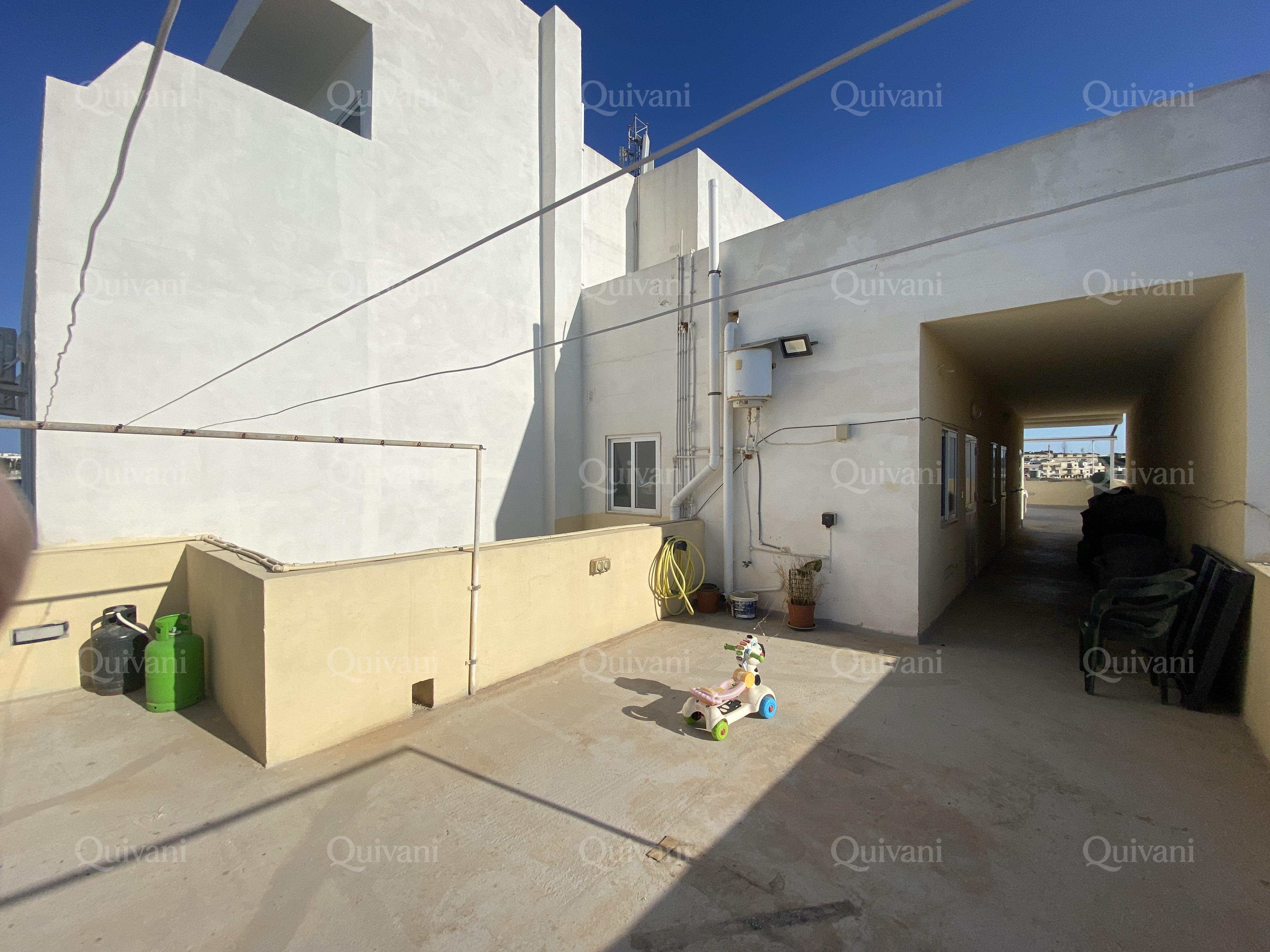 Kalkara Furnished Apartment + airspace