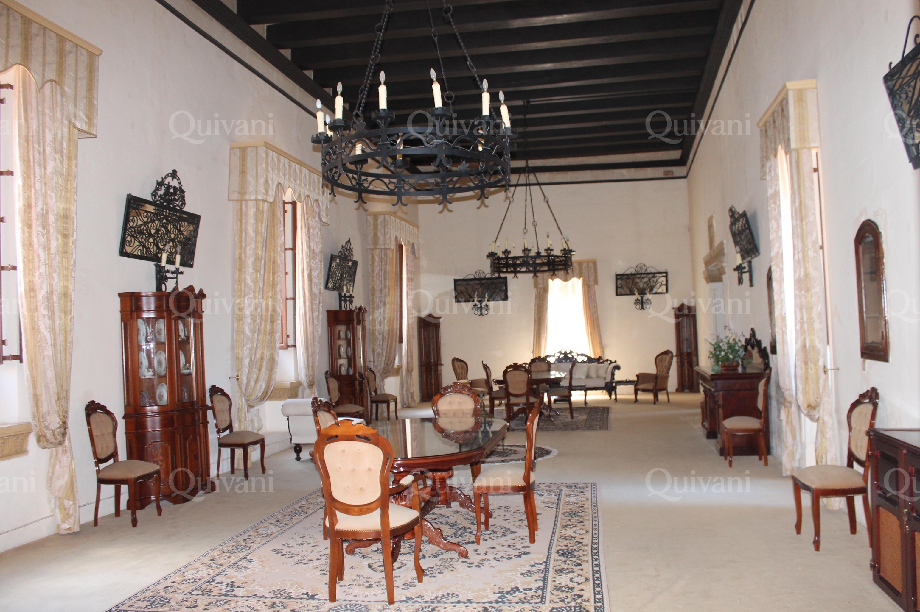 Mdina,  Palazzo