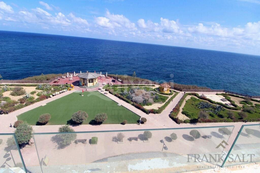 Marsalforn, Finished Penthouse