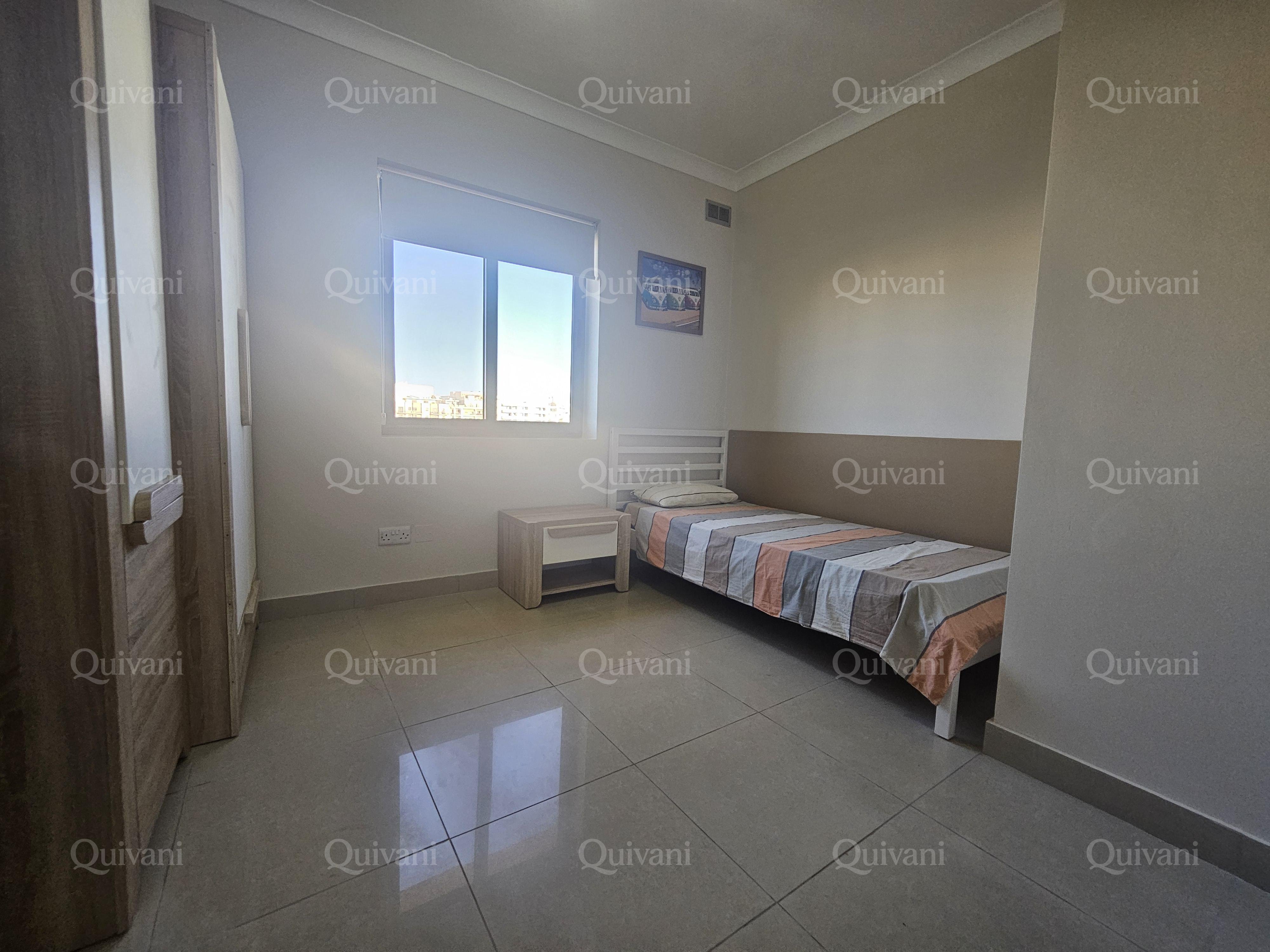 Qawra Furnished Penthouse with Airspace