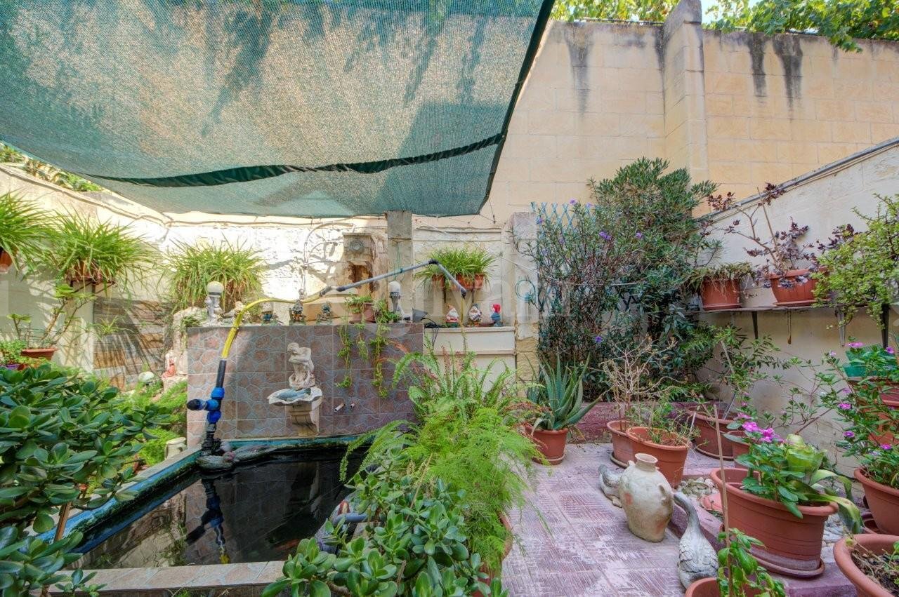 Ghajnsielem Furnished Maisonette